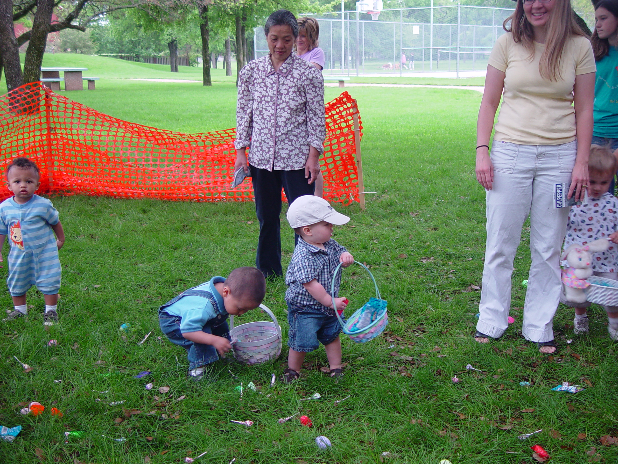 Chad & Sally Come to Visit, Zack's 1st Easter Egg Hunt