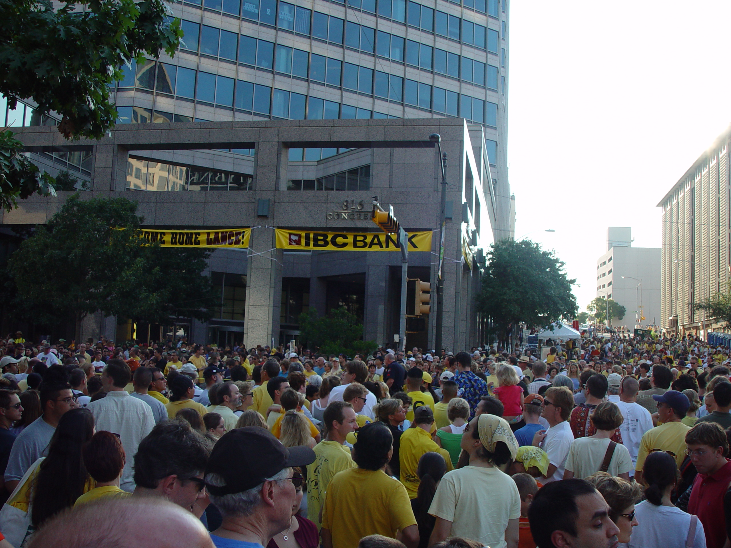 Lance Armstrong's 6th Tour de France Celebration