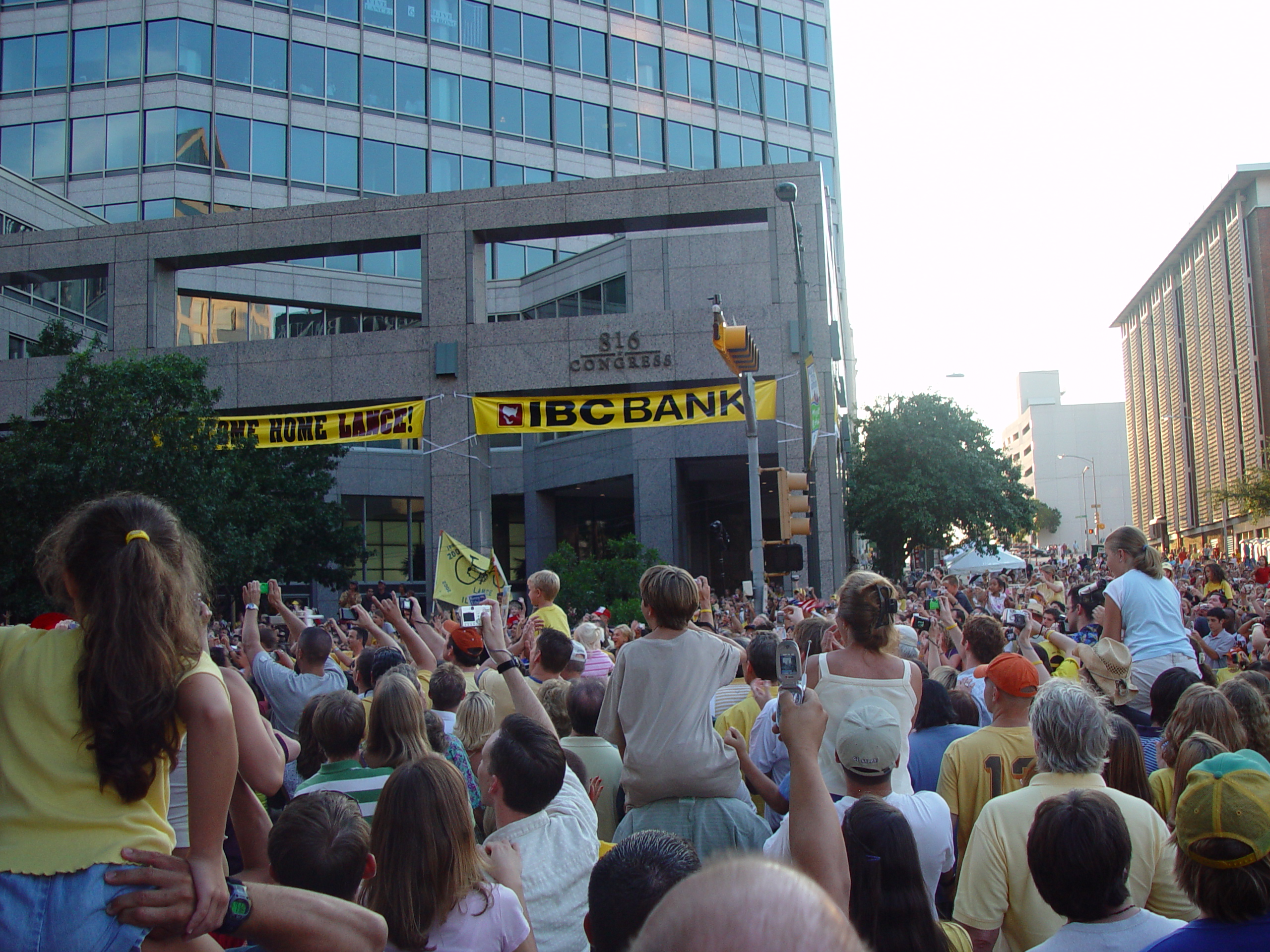 Lance Armstrong's 6th Tour de France Celebration