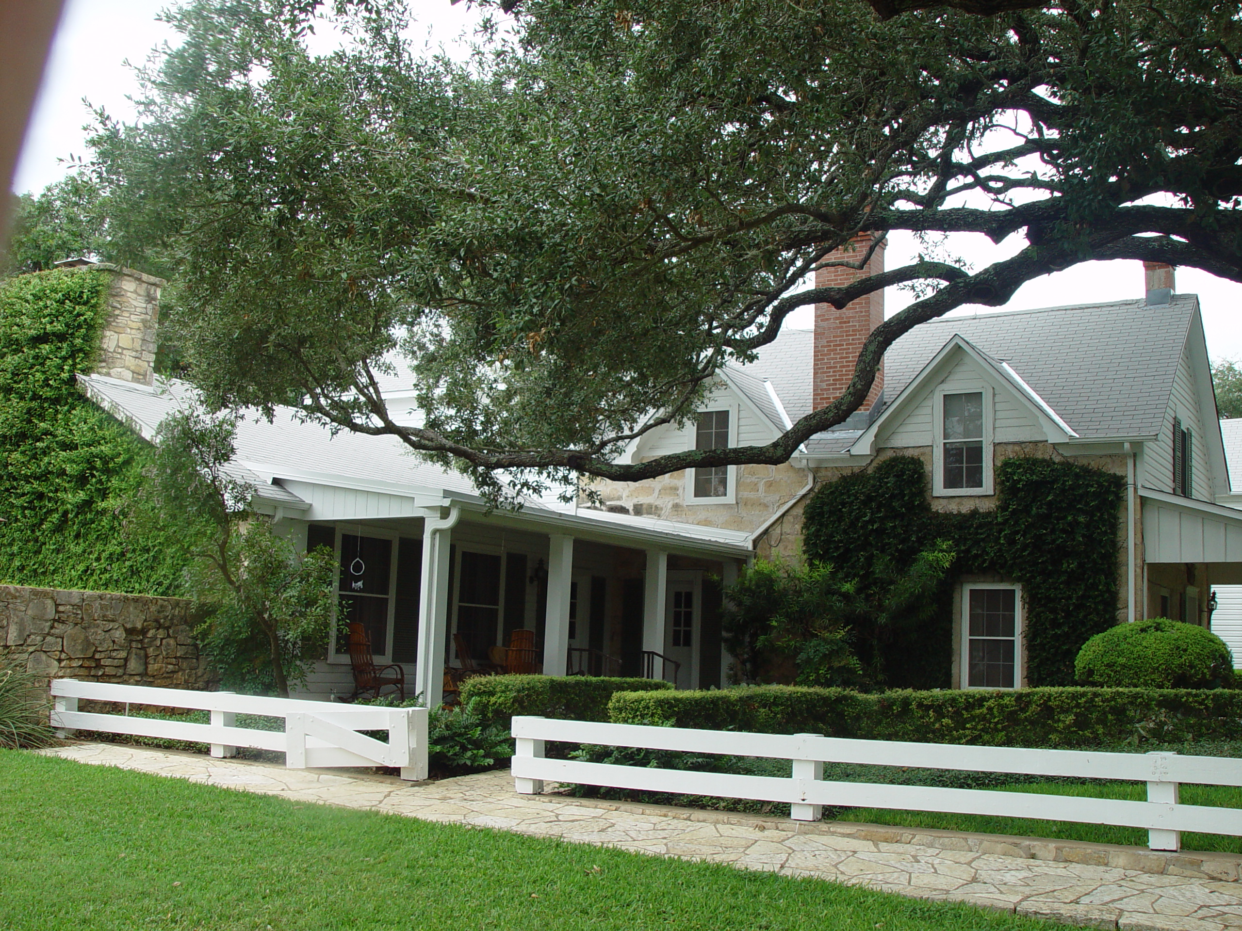 L.B.J. Boyhood Home & Ranch (Johnson City, Texas), The Salt Lick (Driftwood, Texas)