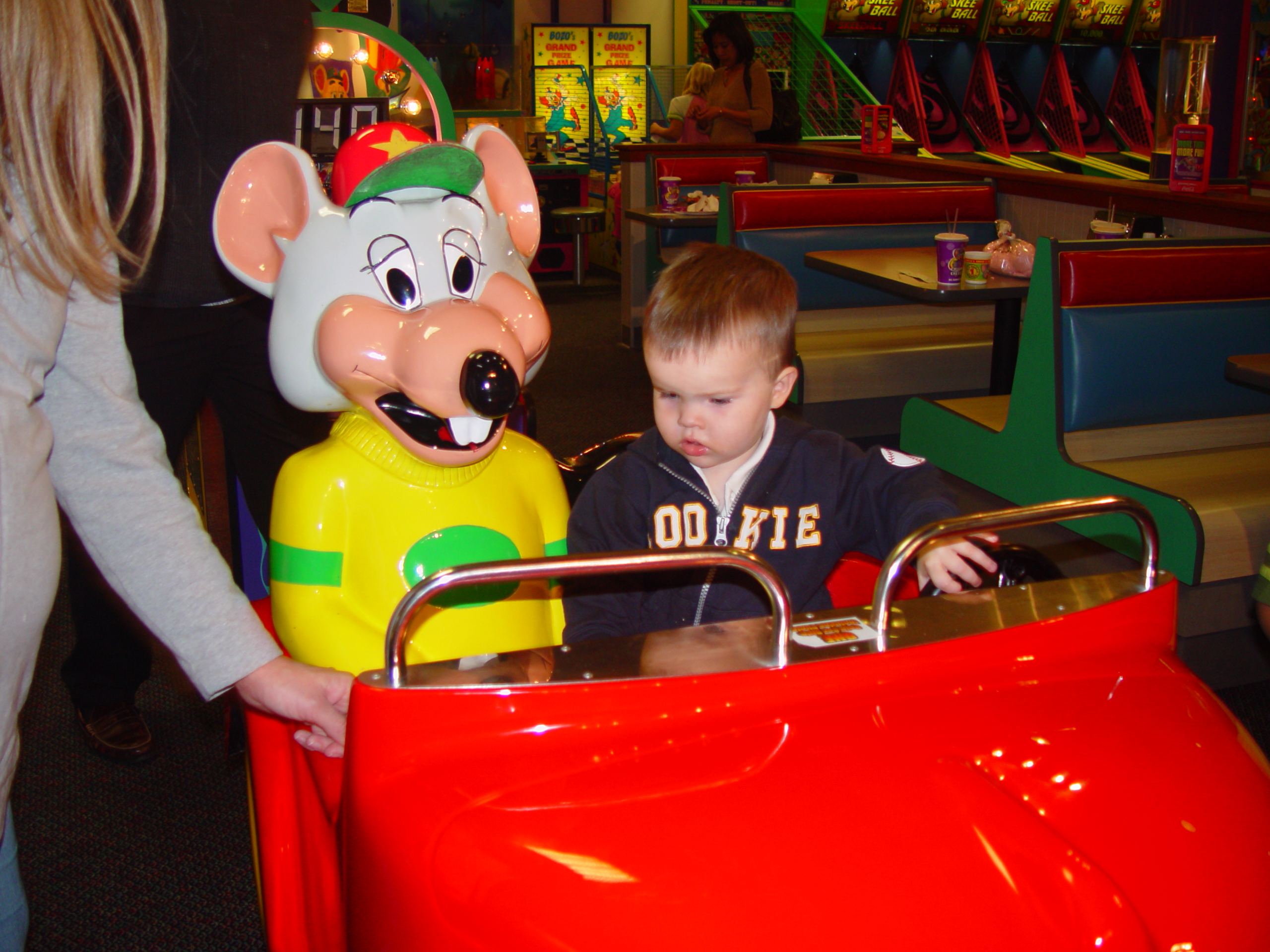 Chuck E. Cheese, Texas Football, Capital Gym