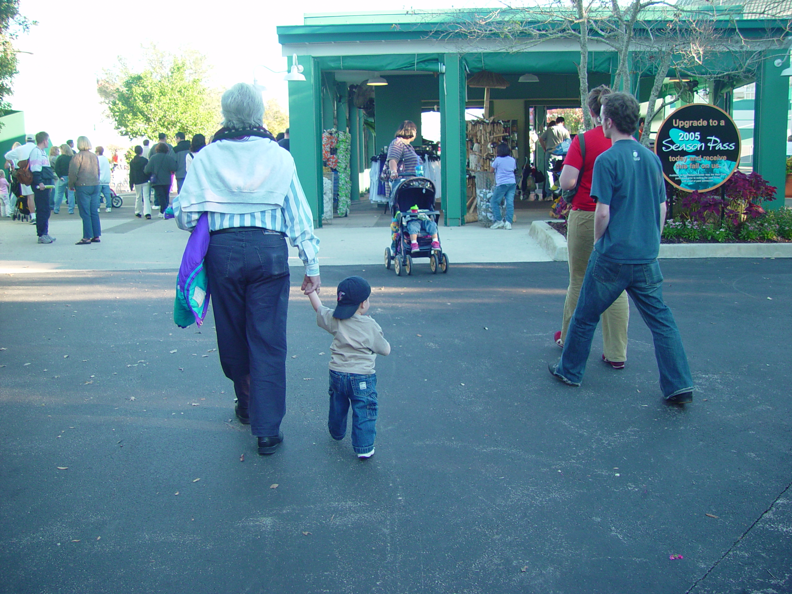 Thanksgiving 2004, Seaworld, Zack's Early 2nd Birthday