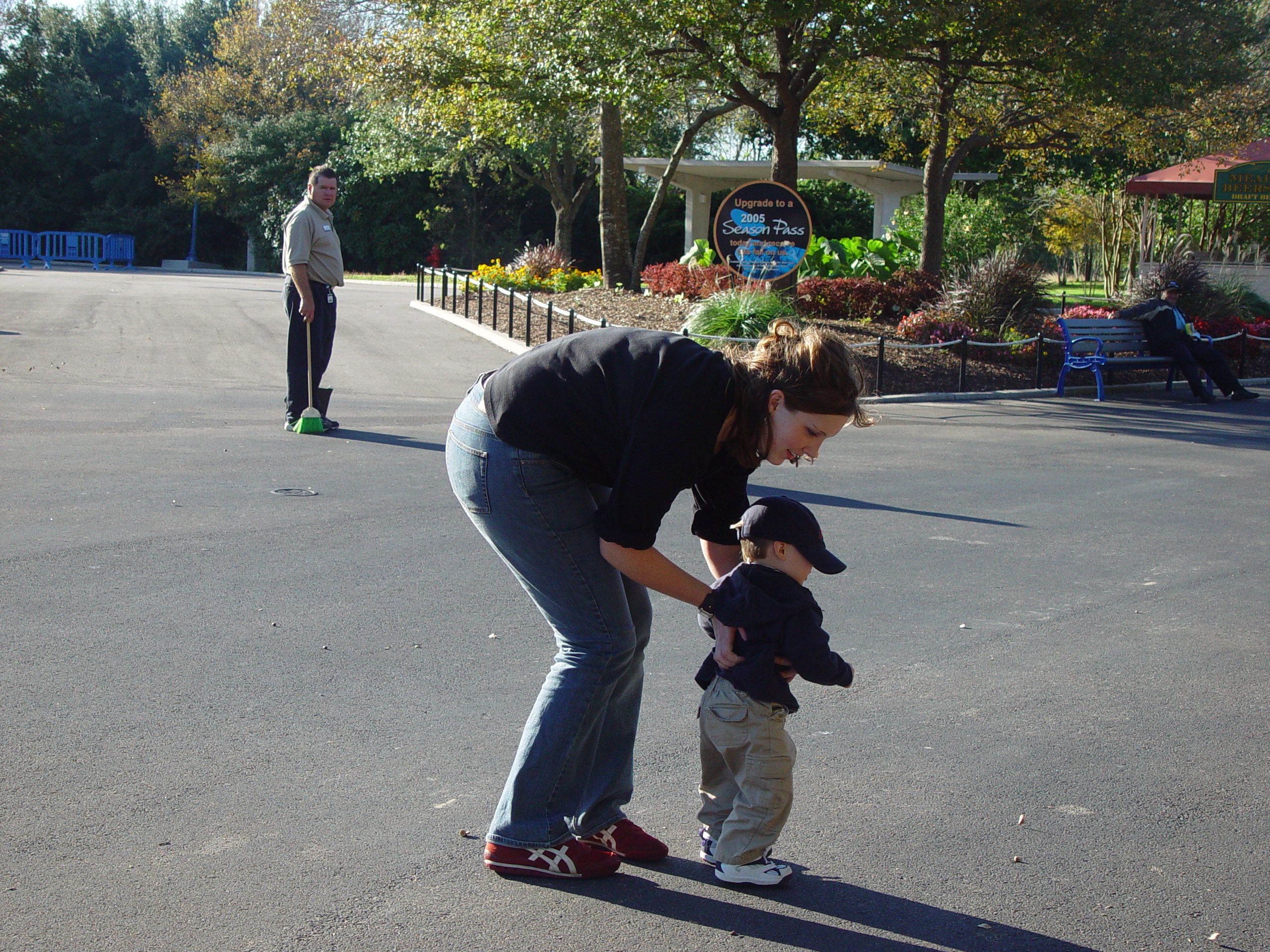 Thanksgiving 2004, Seaworld, Zack's Early 2nd Birthday