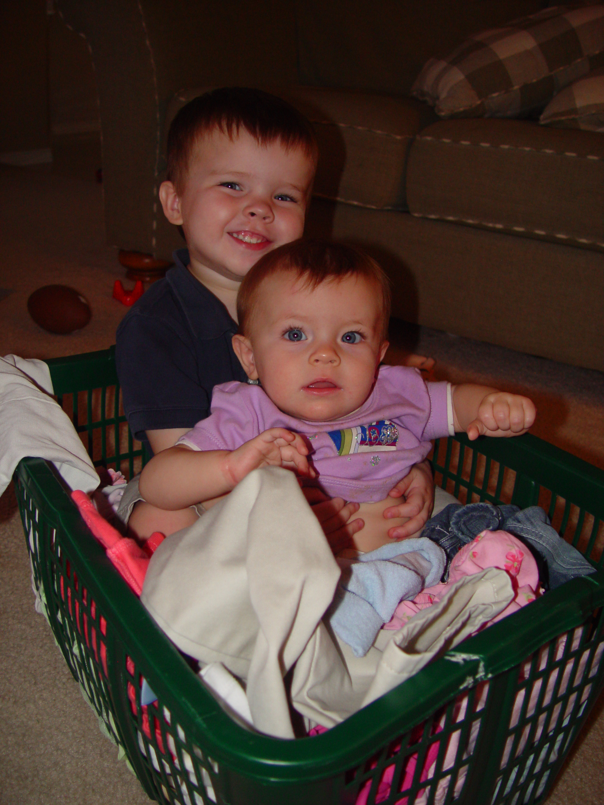 Zack and Ava (Wagon & Giraffe Costumes), Painting the Bathroom