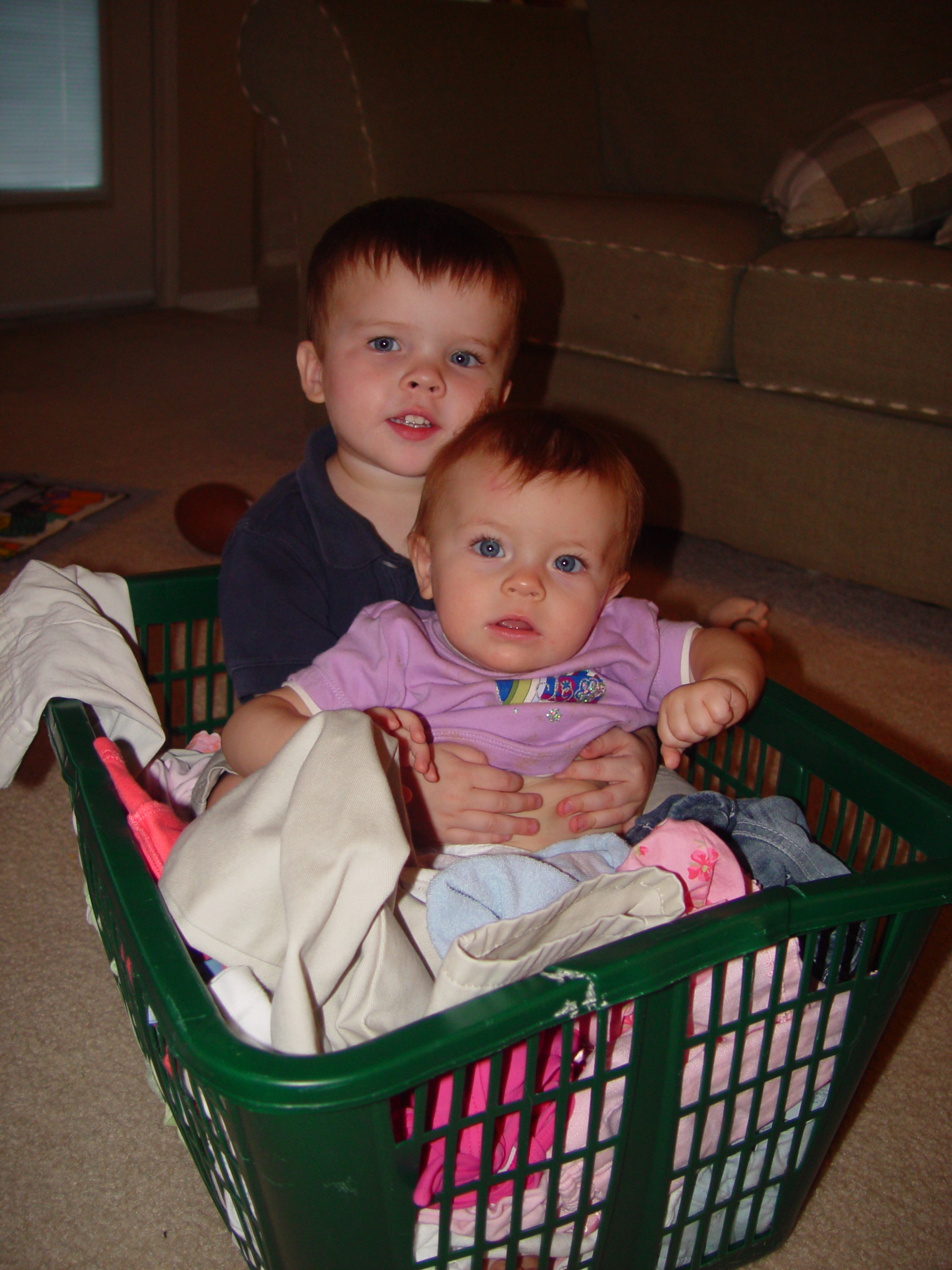 Zack and Ava (Wagon & Giraffe Costumes), Painting the Bathroom