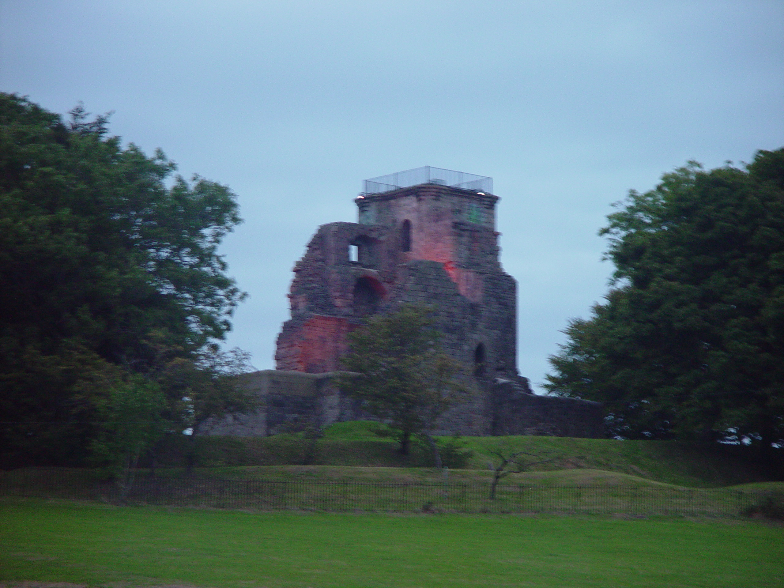 Europe Trip 2005 - Scotland Day 1 (Crookston Castle, Aberfoyle (The Forth Inn))