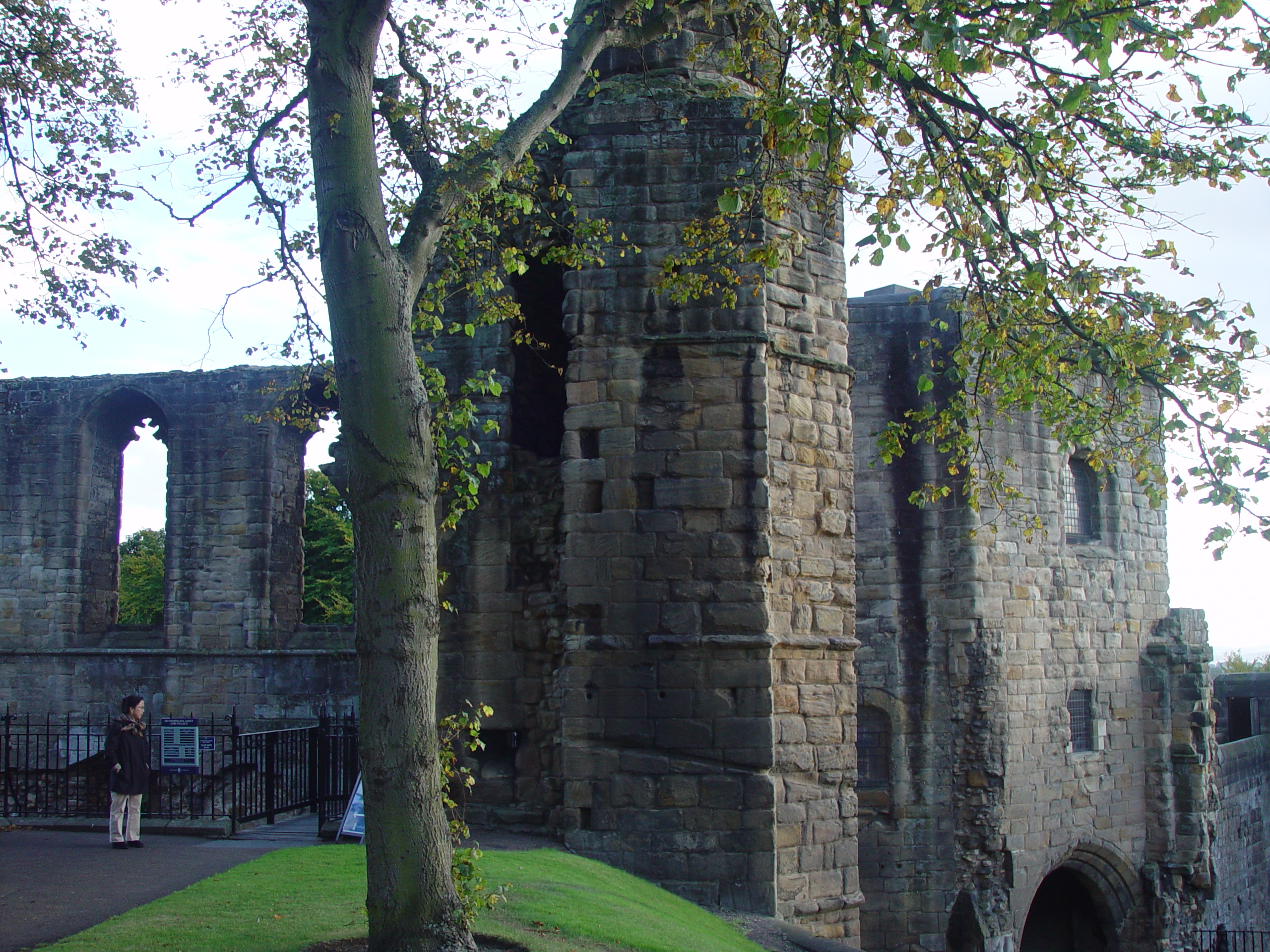 Europe Trip 2005 - Scotland Day 2 (Dunfermline Abbey, Loch Leven Castle, Kirkmichael (The Log Cabin Hotel))