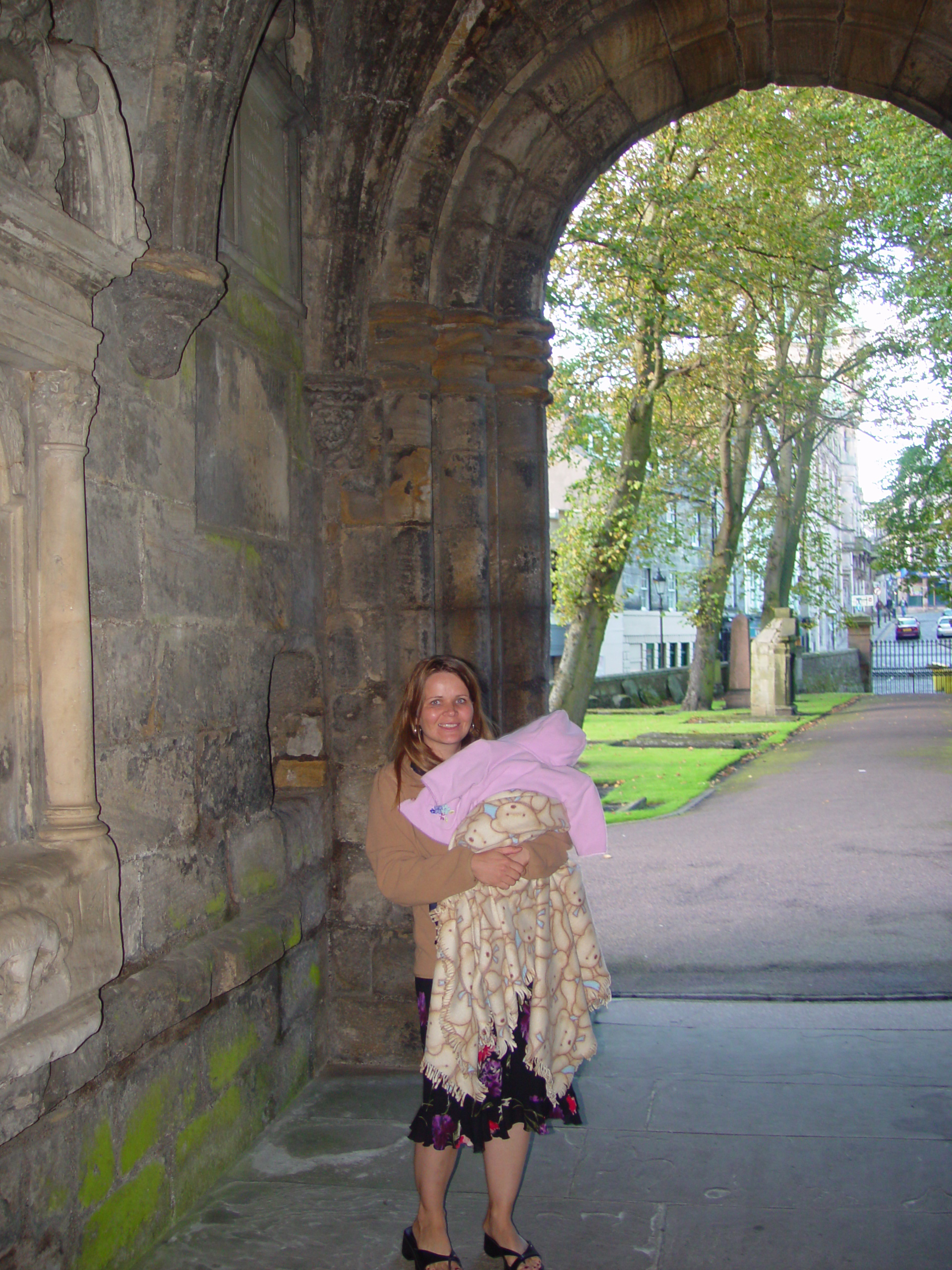 Europe Trip 2005 - Scotland Day 2 (Dunfermline Abbey, Loch Leven Castle, Kirkmichael (The Log Cabin Hotel))