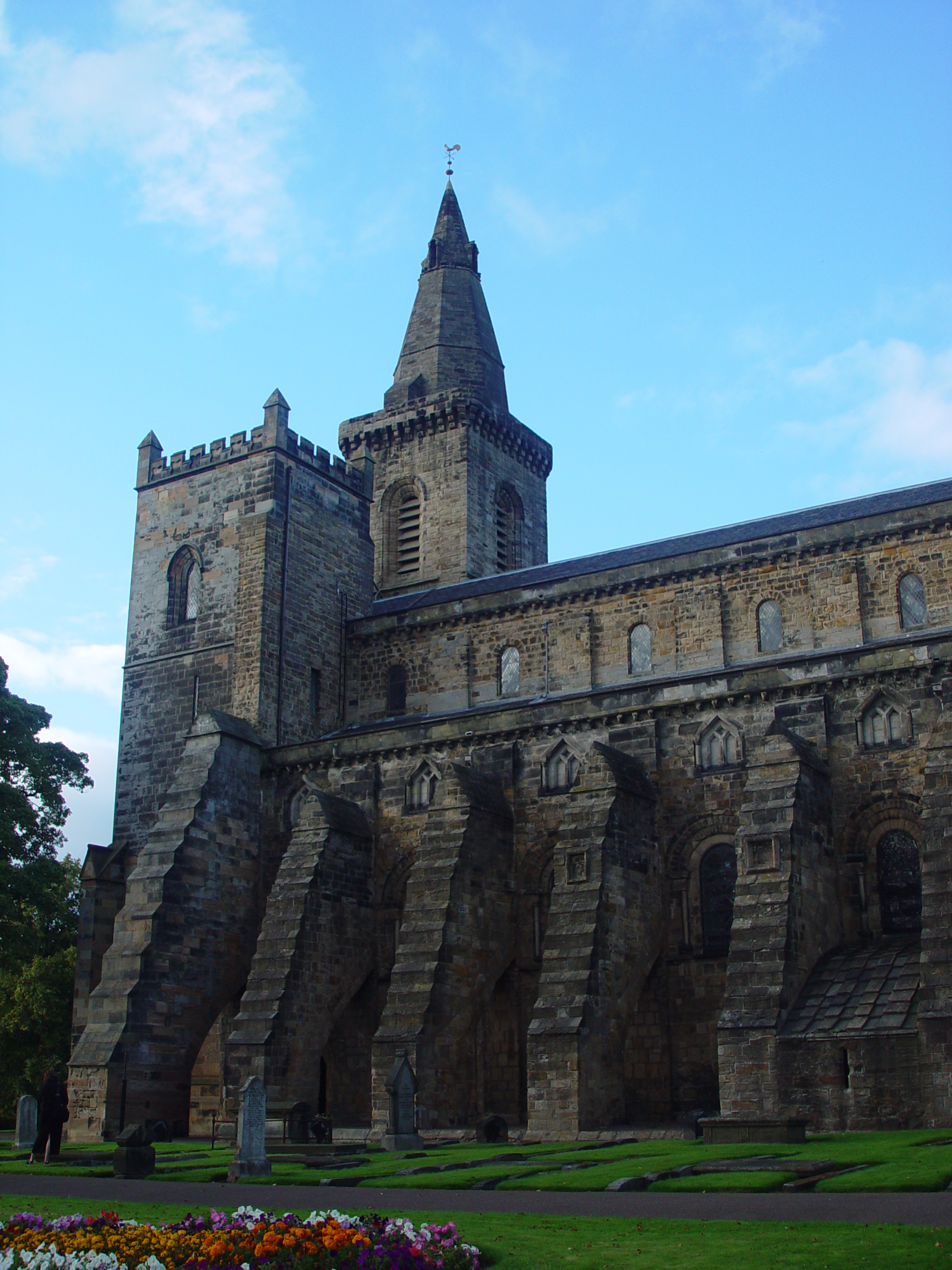 Europe Trip 2005 - Scotland Day 2 (Dunfermline Abbey, Loch Leven Castle, Kirkmichael (The Log Cabin Hotel))