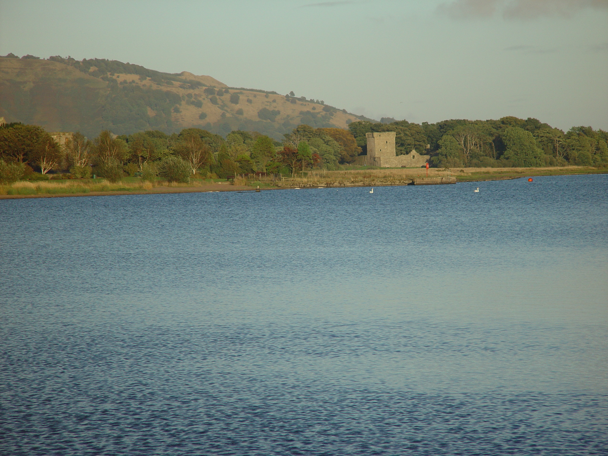 Europe Trip 2005 - Scotland Day 2 (Dunfermline Abbey, Loch Leven Castle, Kirkmichael (The Log Cabin Hotel))