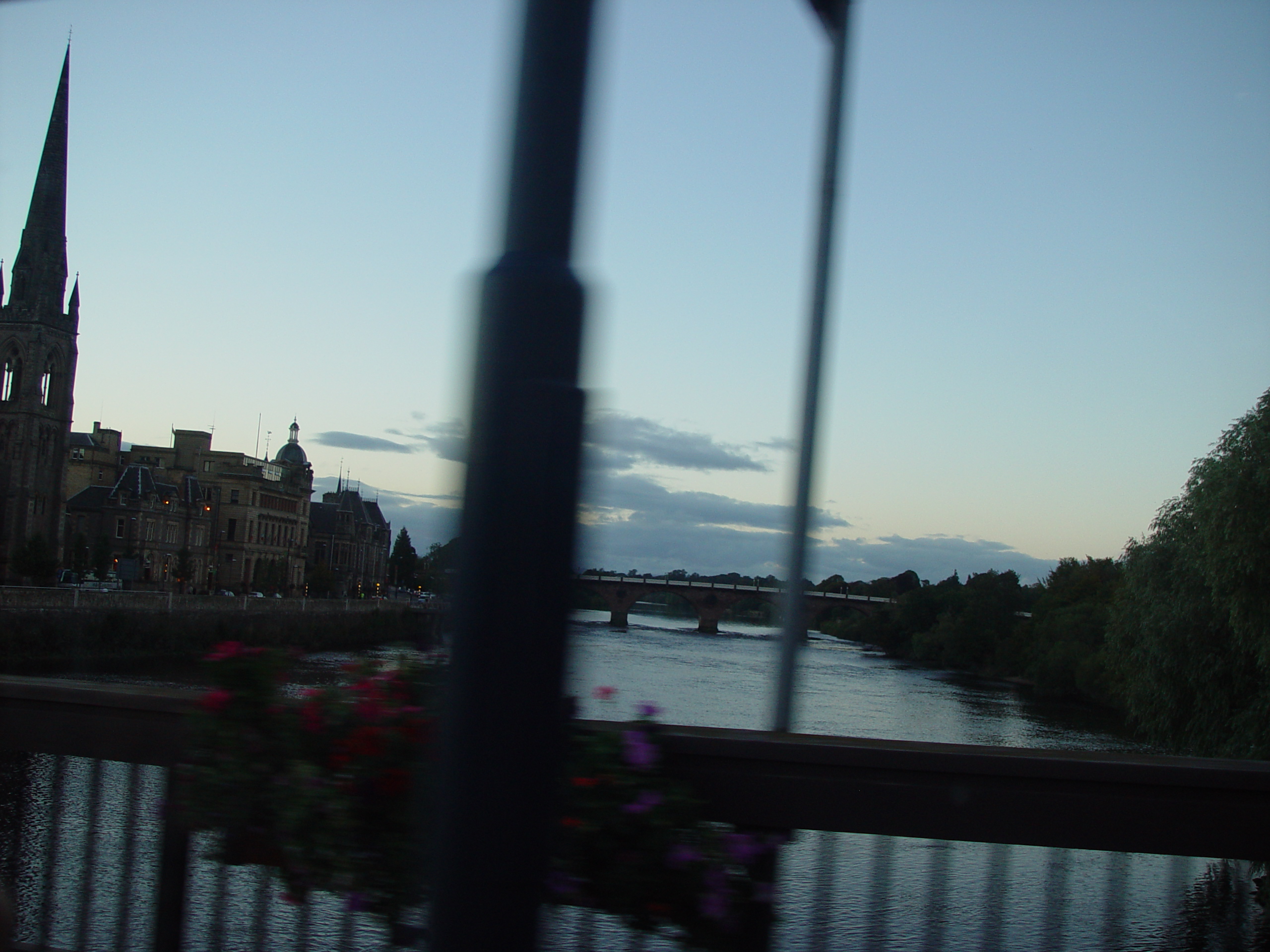 Europe Trip 2005 - Scotland Day 2 (Dunfermline Abbey, Loch Leven Castle, Kirkmichael (The Log Cabin Hotel))