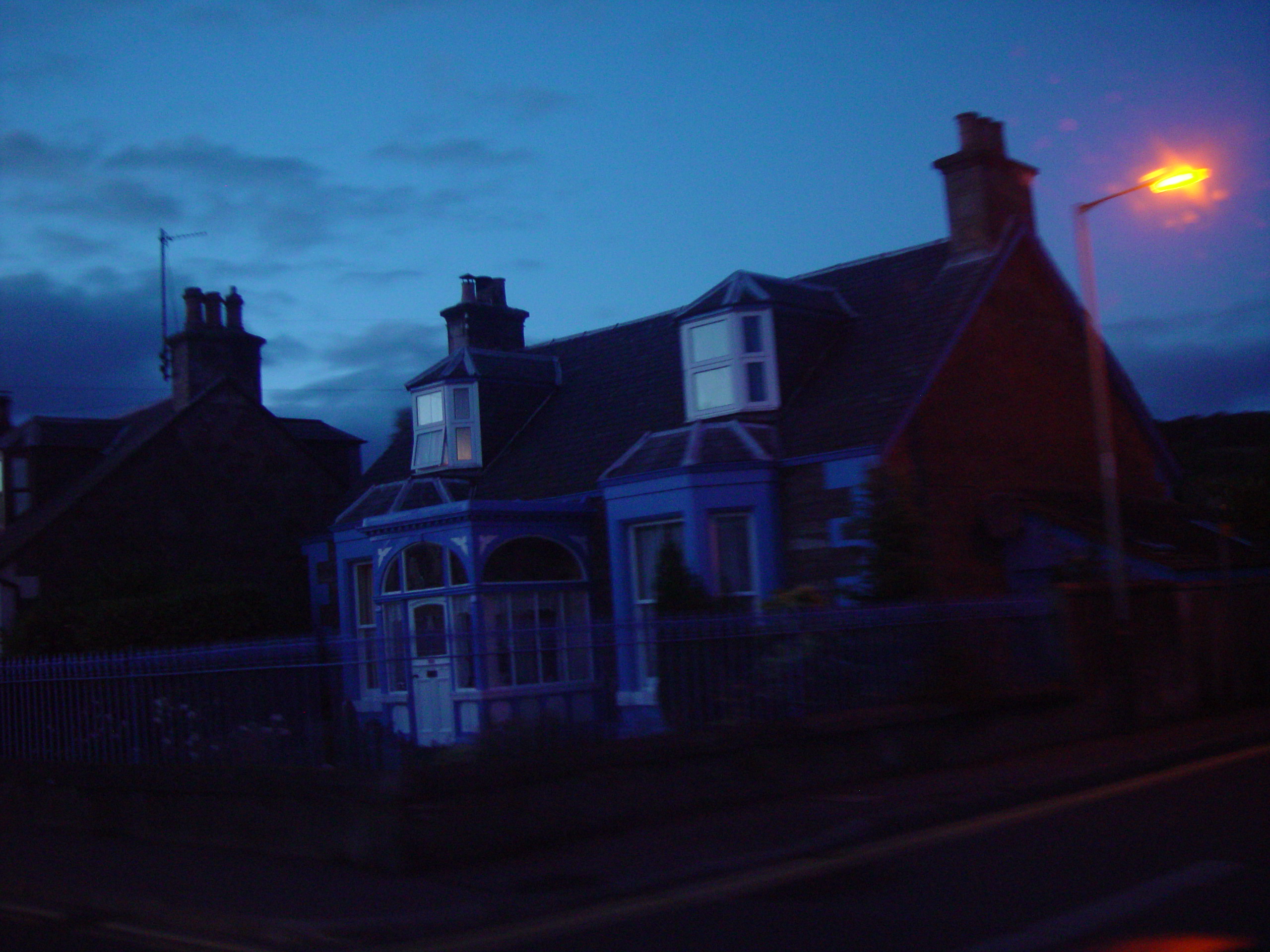 Europe Trip 2005 - Scotland Day 2 (Dunfermline Abbey, Loch Leven Castle, Kirkmichael (The Log Cabin Hotel))