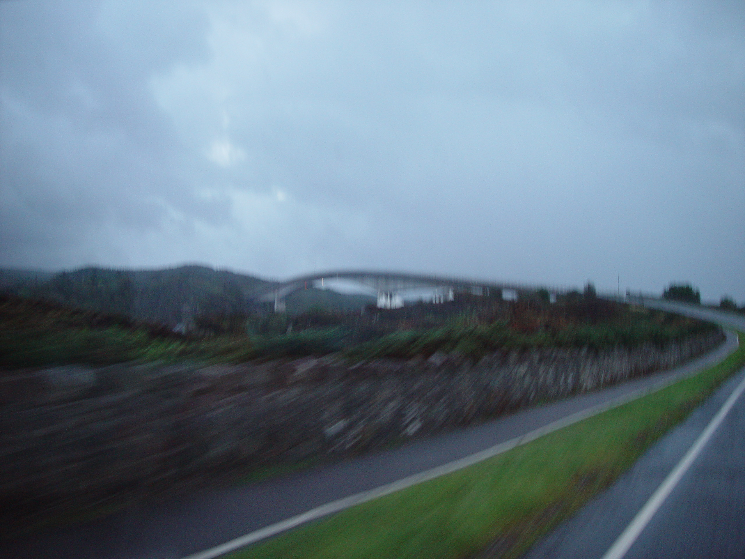 Europe Trip 2005 - Scotland Day 3 (Eilean Donan Castle, The Isle of Skye Bridge, Portree (The Pink Guest House))