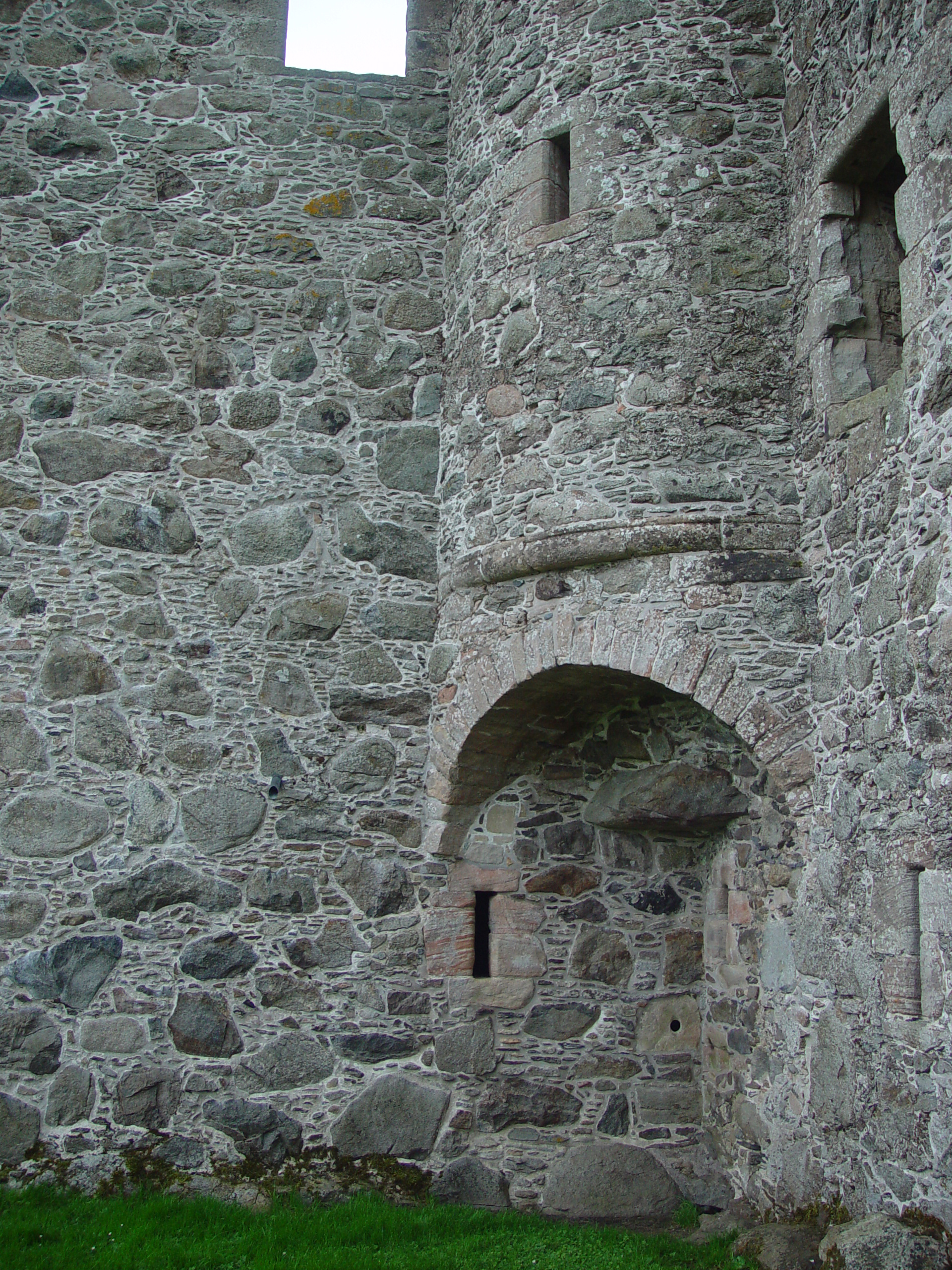 Europe Trip 2005 - Scotland Day 5 (Clunie Lodge (Braemar), Braemar Castle, Glenbuchat Castle, Scottish Highland Cows)