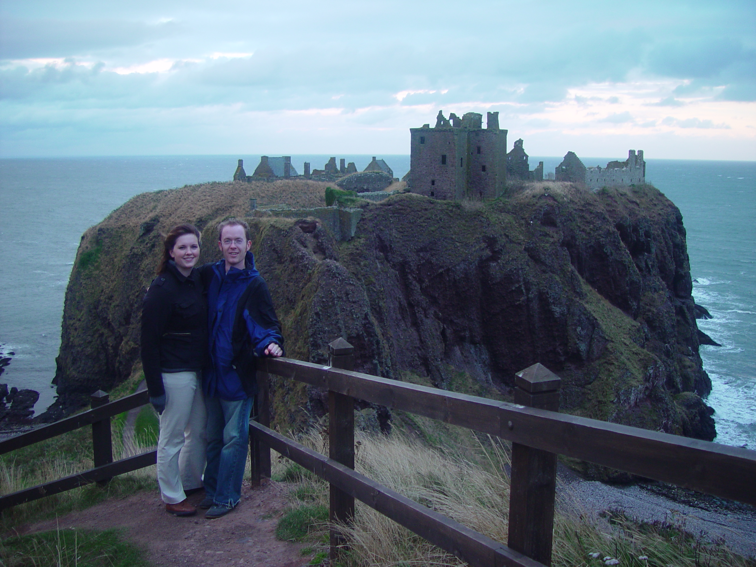 Europe Trip 2005 - Scotland Day 5 (Dunnottar Castle, Dundee: The Scott Boys (Michael, Wayne, & Lee), Betty & Jean))