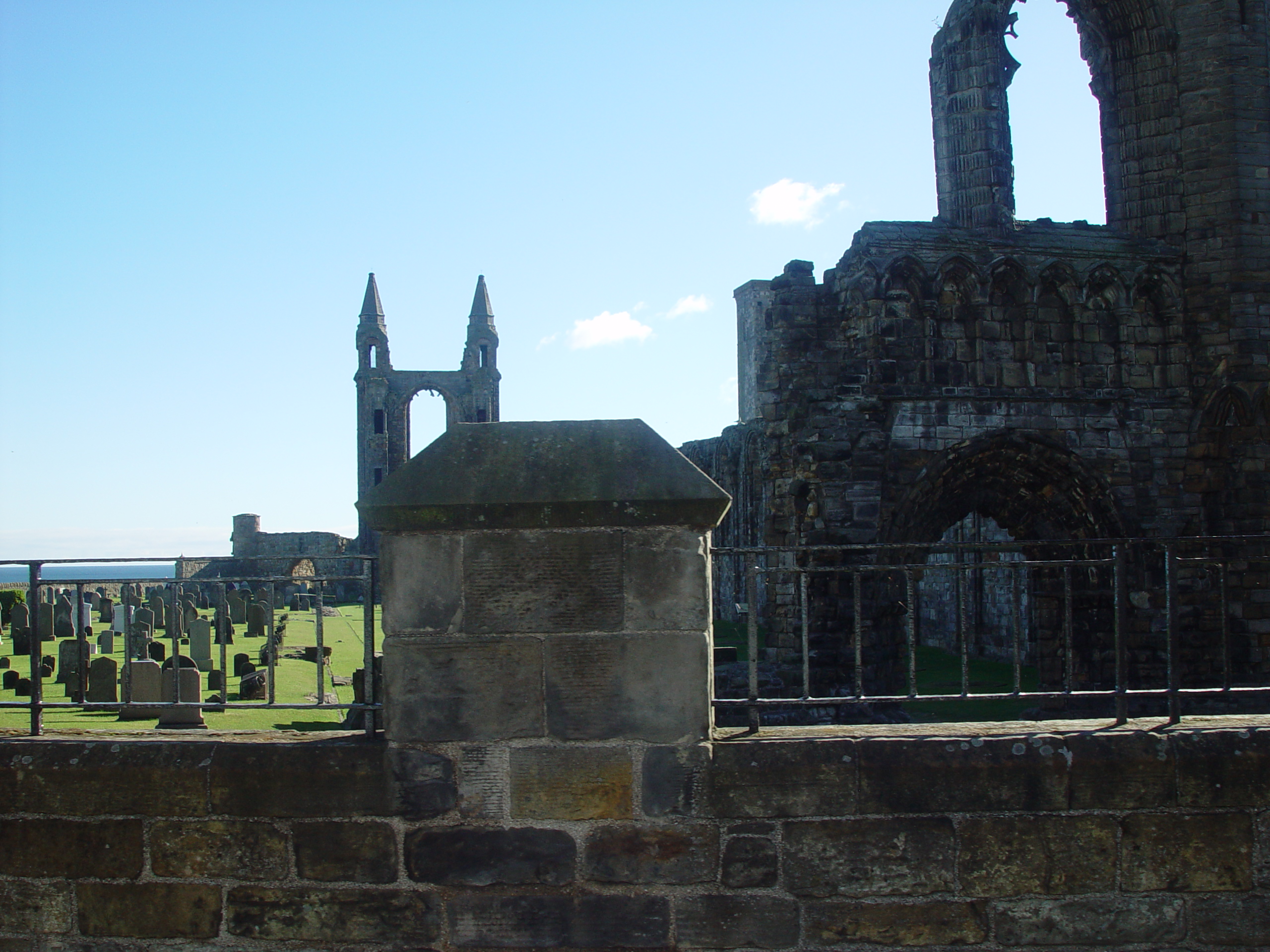 Europe Trip 2005 - Scotland Day 6 (St. Andrews: Old Course, Ahmad Rashad, Dunhill Links, St. Andrews Cathedral)