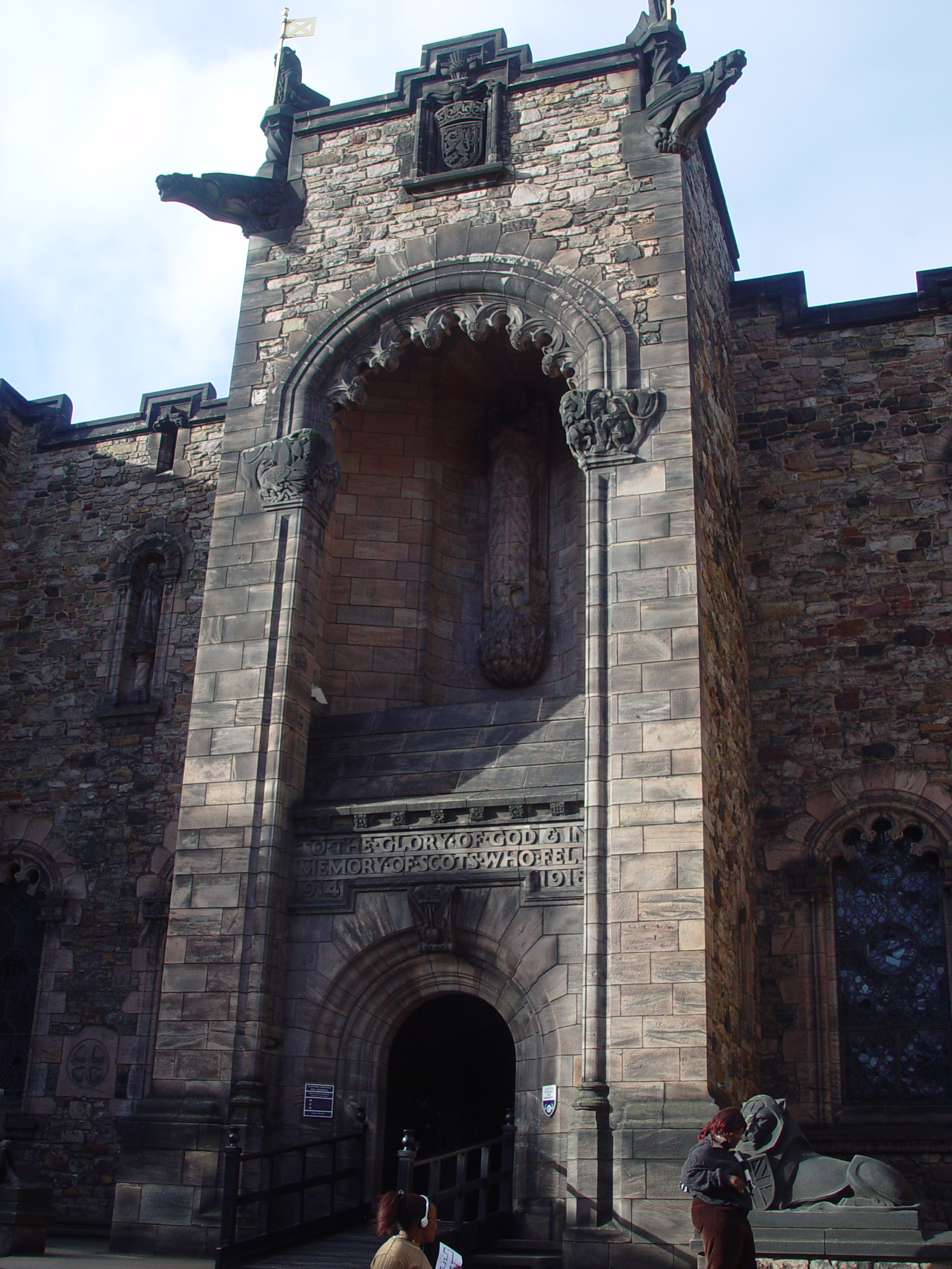 Europe Trip 2005 - Scotland Day 6 (Fish & Chips at the Anstruther Fish Bar, Edinburgh: Edinburgh Castle)