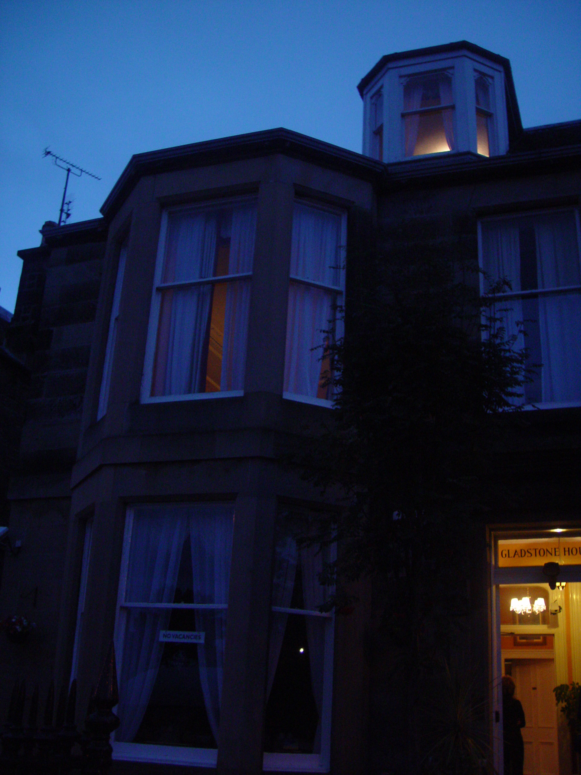 Europe Trip 2005 - Scotland Day 6 (Edinburgh: Calton Hill, Princess Street, Gladstone Guest House)