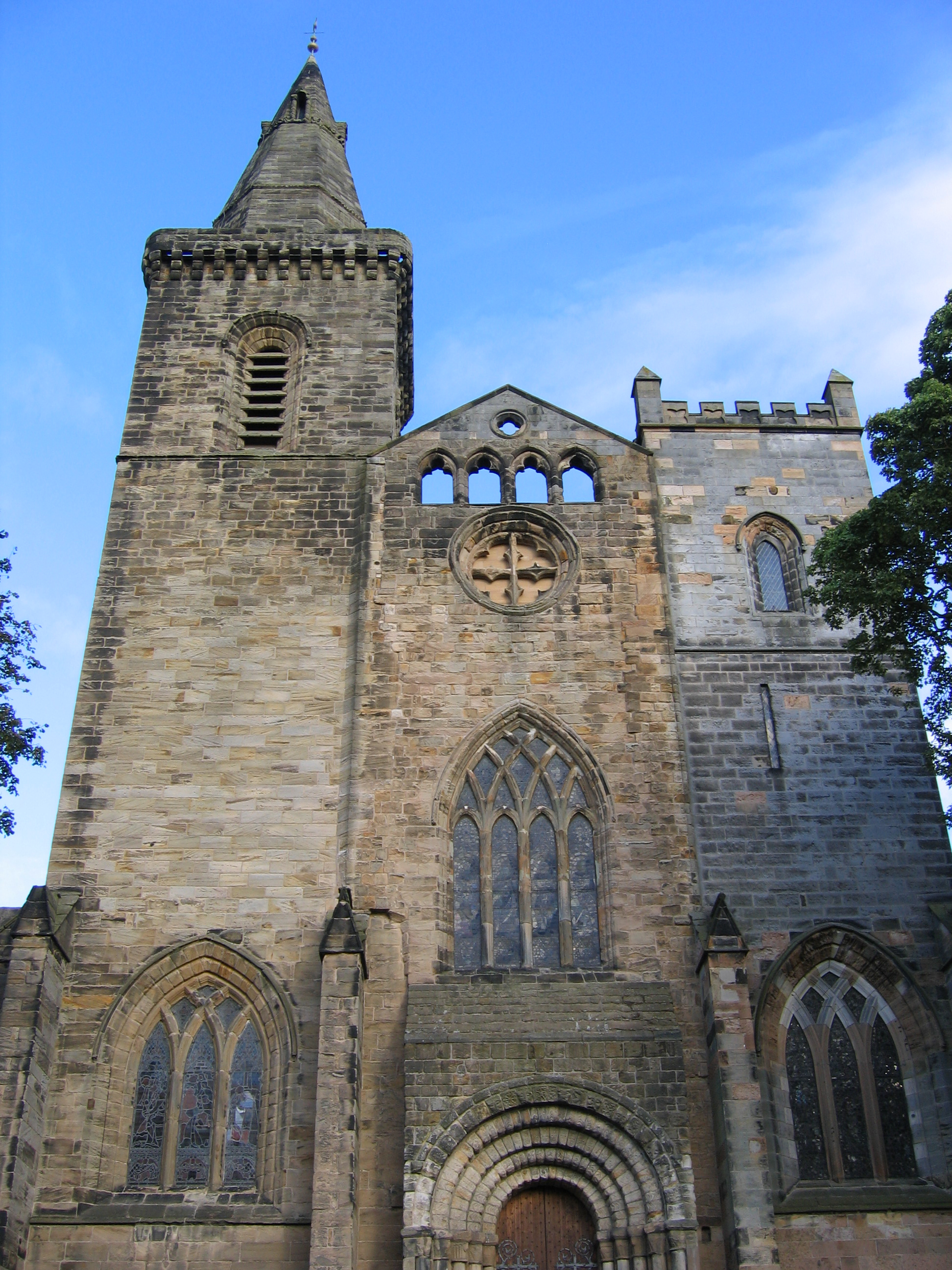 Europe Trip 2005 - Scotland Day 2 (Dunfermline Abbey, Loch Leven Castle, Kirkmichael (The Log Cabin Hotel))