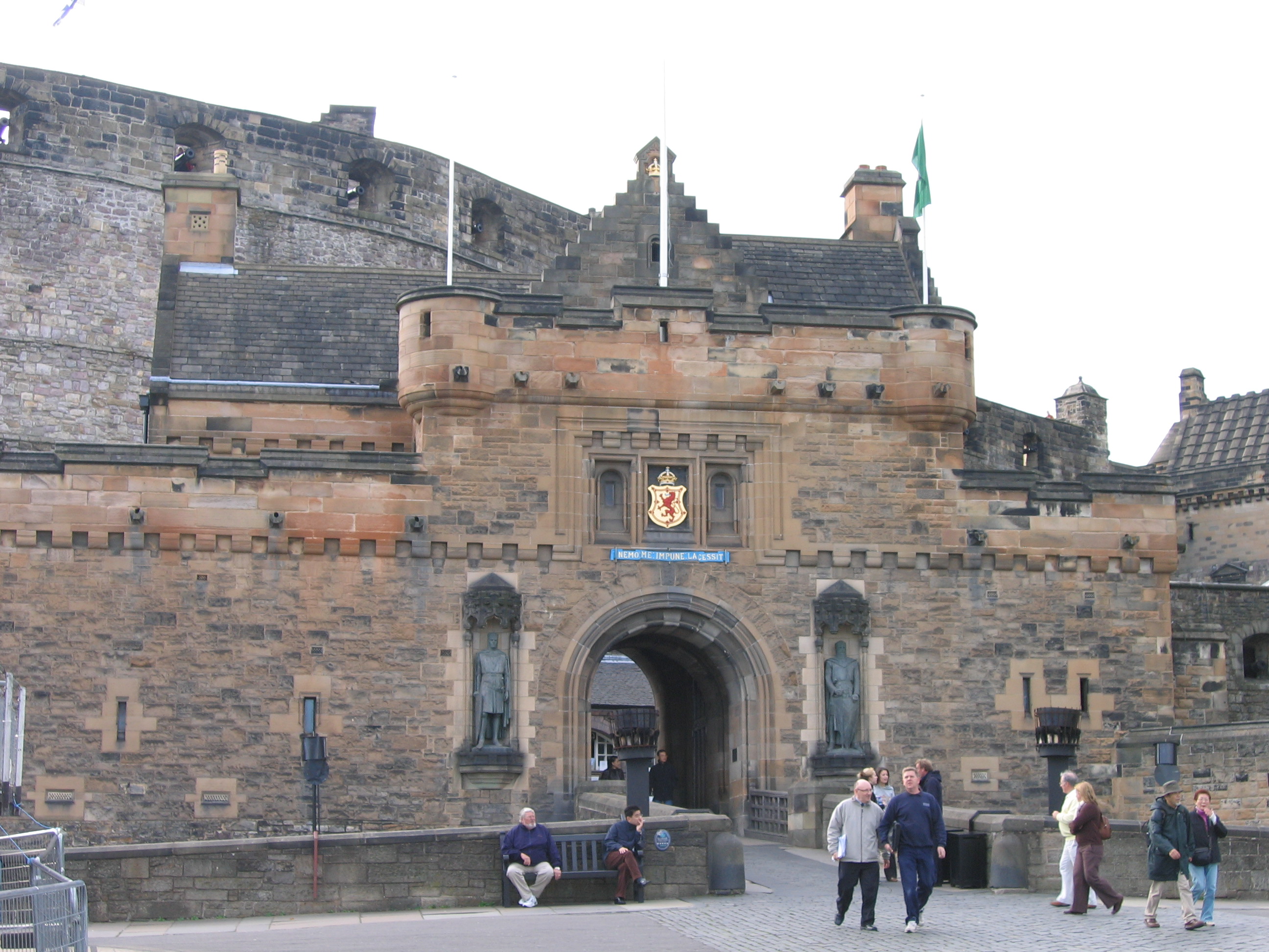 Europe Trip 2005 - Scotland Day 6 (Fish & Chips at the Anstruther Fish Bar, Edinburgh: Edinburgh Castle)