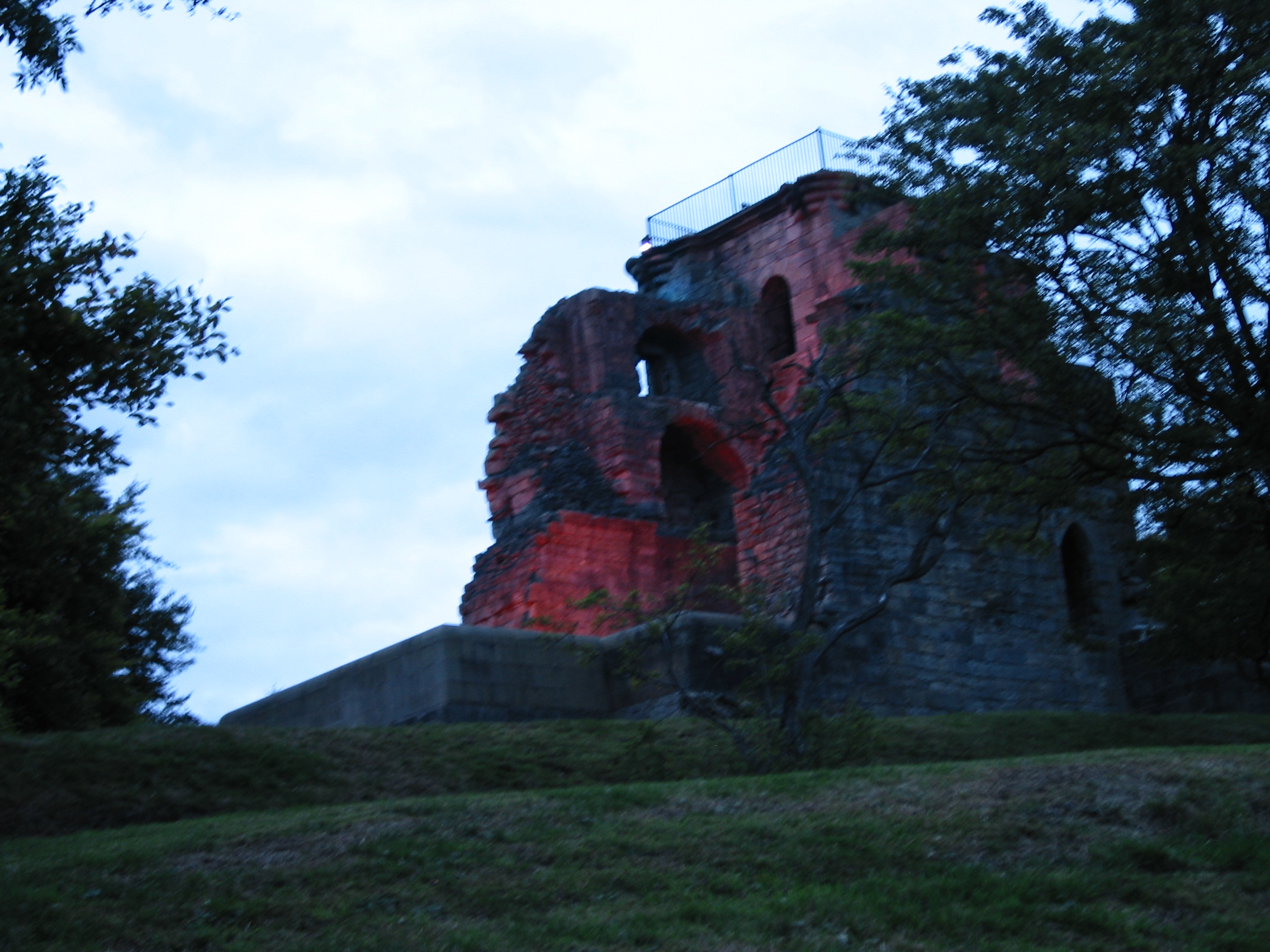 Europe Trip 2005 - Scotland Day 1 (Crookston Castle, Aberfoyle (The Forth Inn))