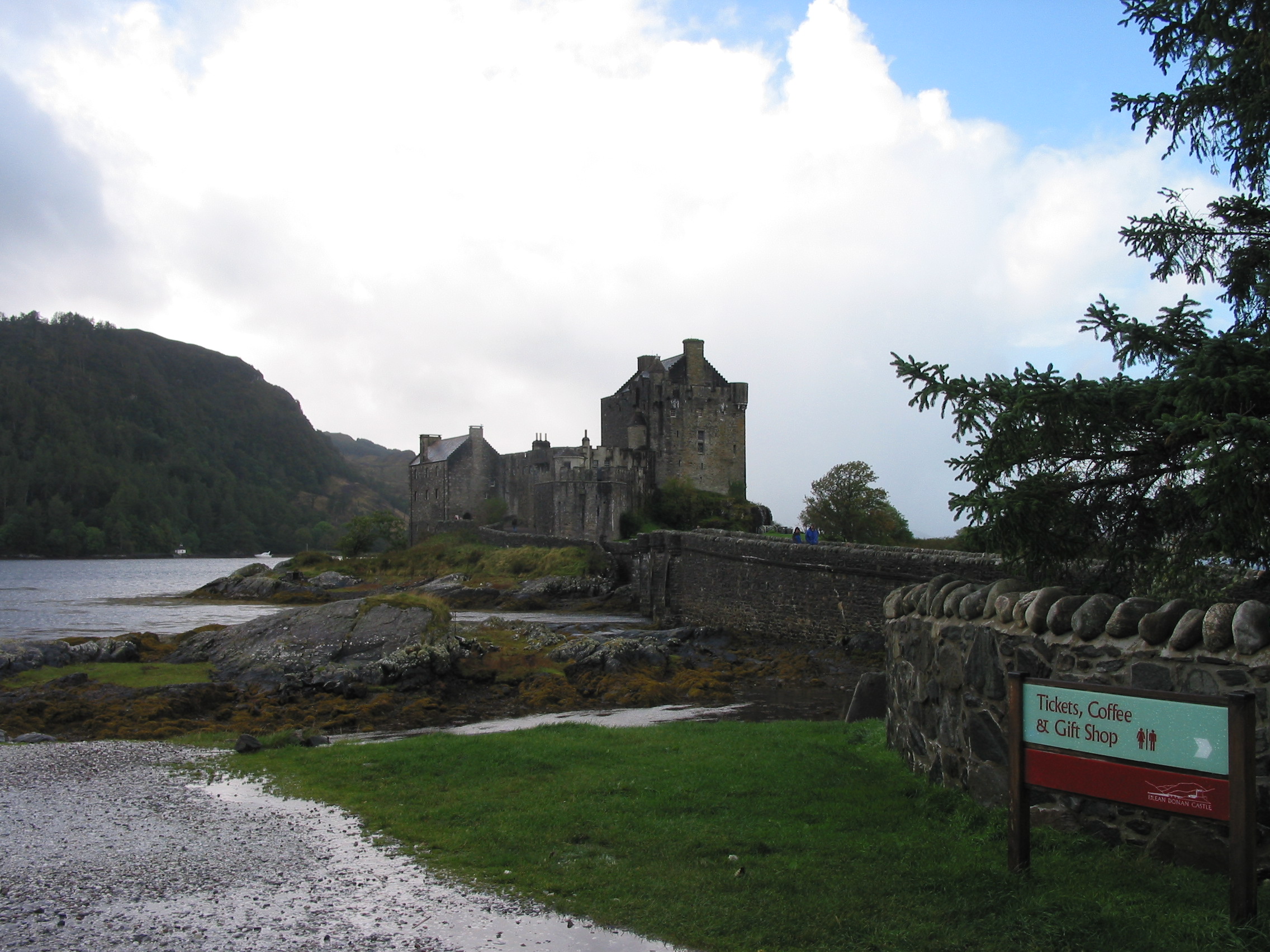 Europe Trip 2005 - Scotland Day 4 (Eilean Donan Castle, Urquhart Castle, Loch Ness, Inverness)