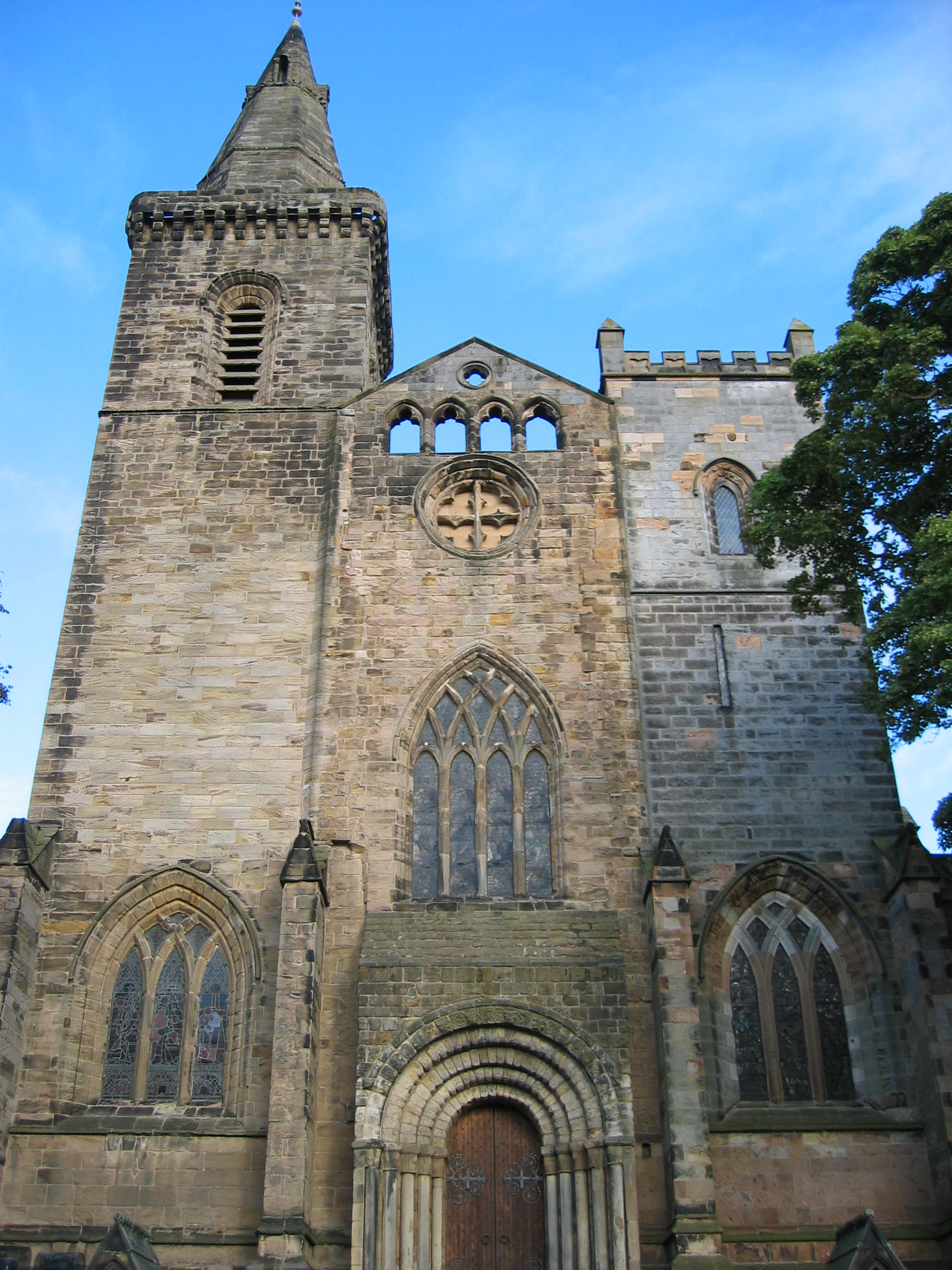 Europe Trip 2005 - Scotland Day 2 (Dunfermline Abbey, Loch Leven Castle, Kirkmichael (The Log Cabin Hotel))