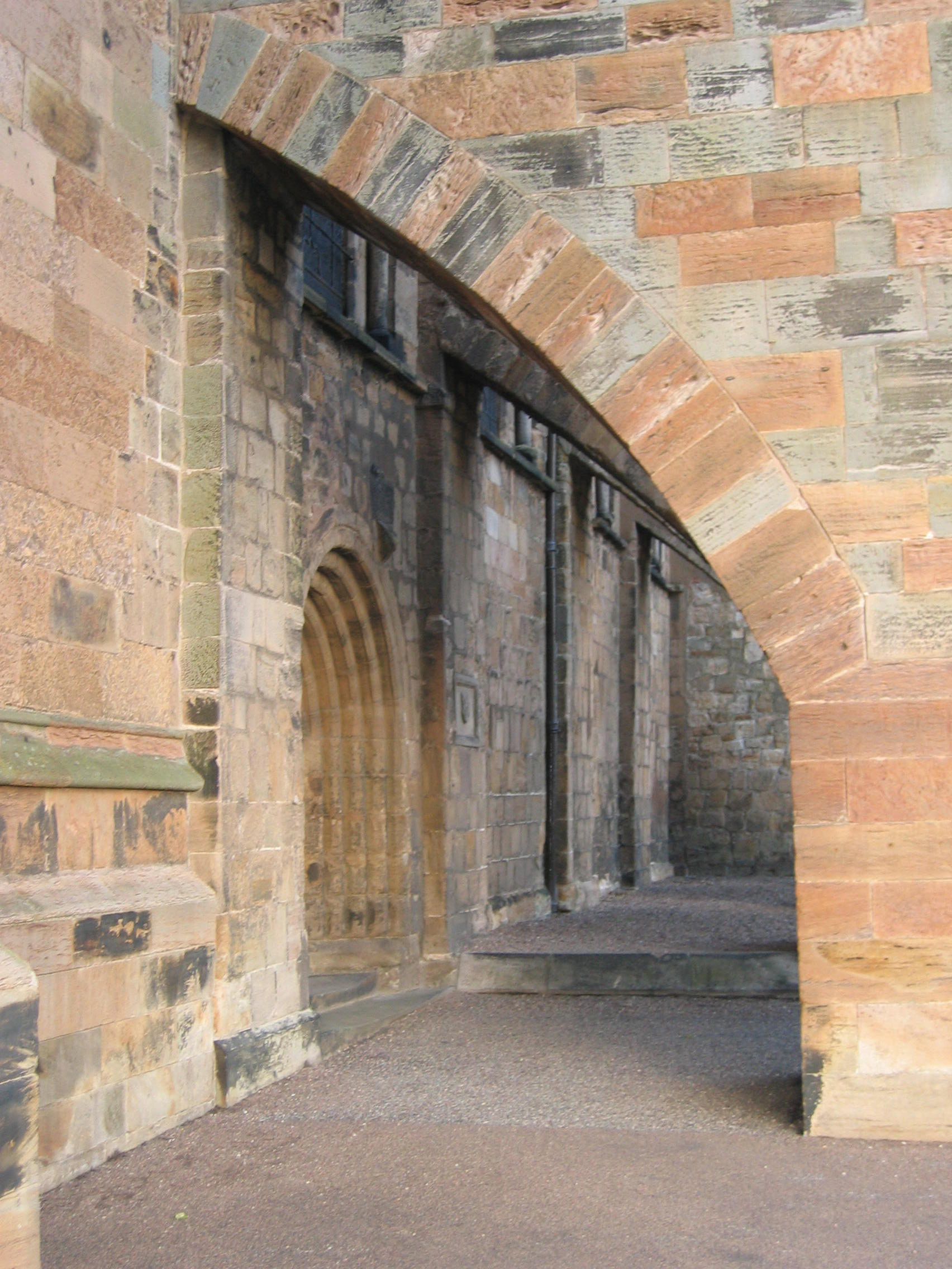 Europe Trip 2005 - Scotland Day 2 (Dunfermline Abbey, Loch Leven Castle, Kirkmichael (The Log Cabin Hotel))