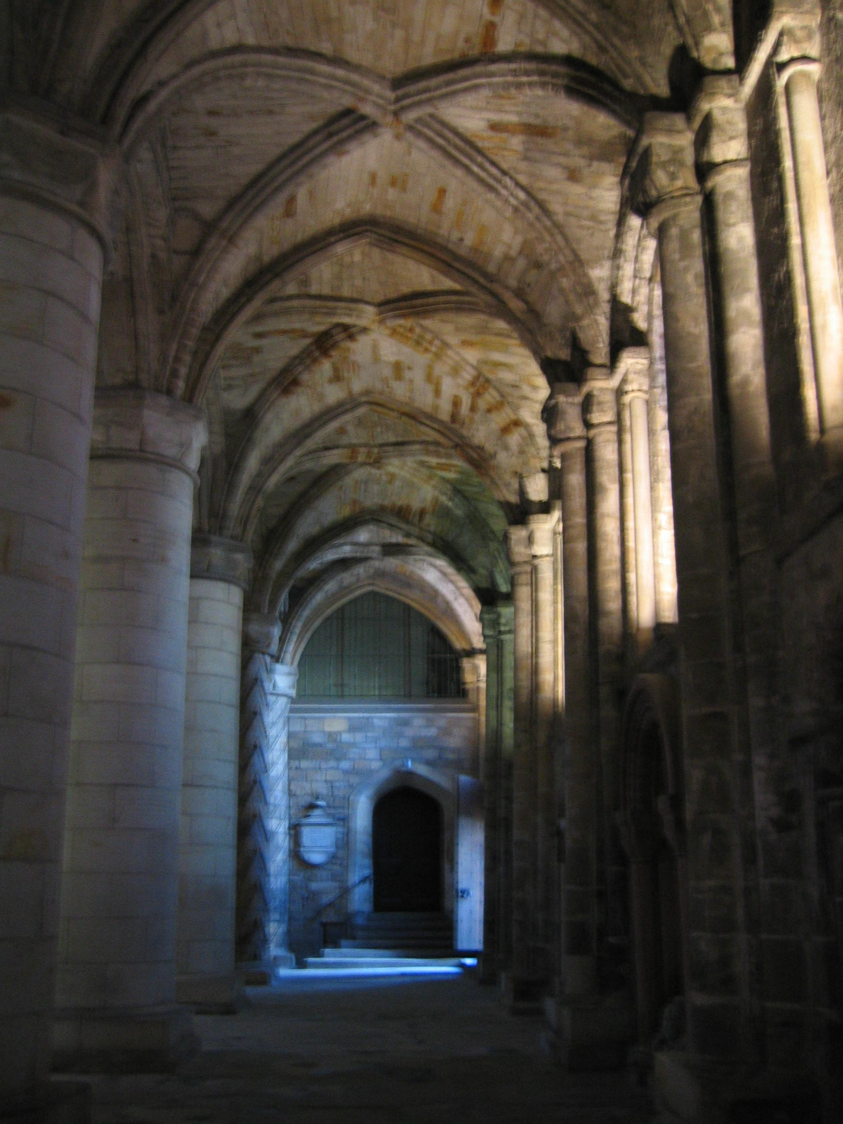 Europe Trip 2005 - Scotland Day 2 (Dunfermline Abbey, Loch Leven Castle, Kirkmichael (The Log Cabin Hotel))