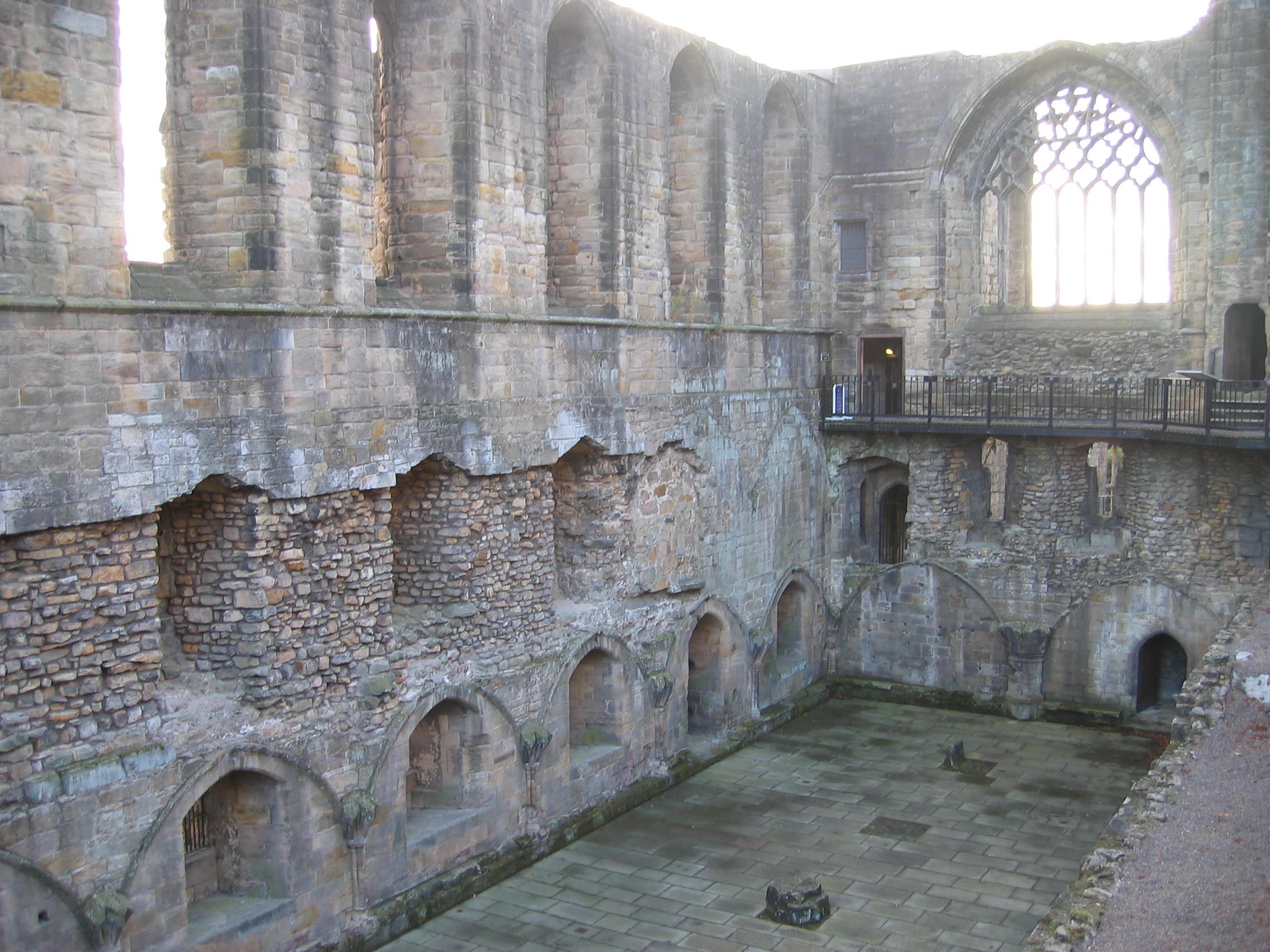 Europe Trip 2005 - Scotland Day 2 (Dunfermline Abbey, Loch Leven Castle, Kirkmichael (The Log Cabin Hotel))