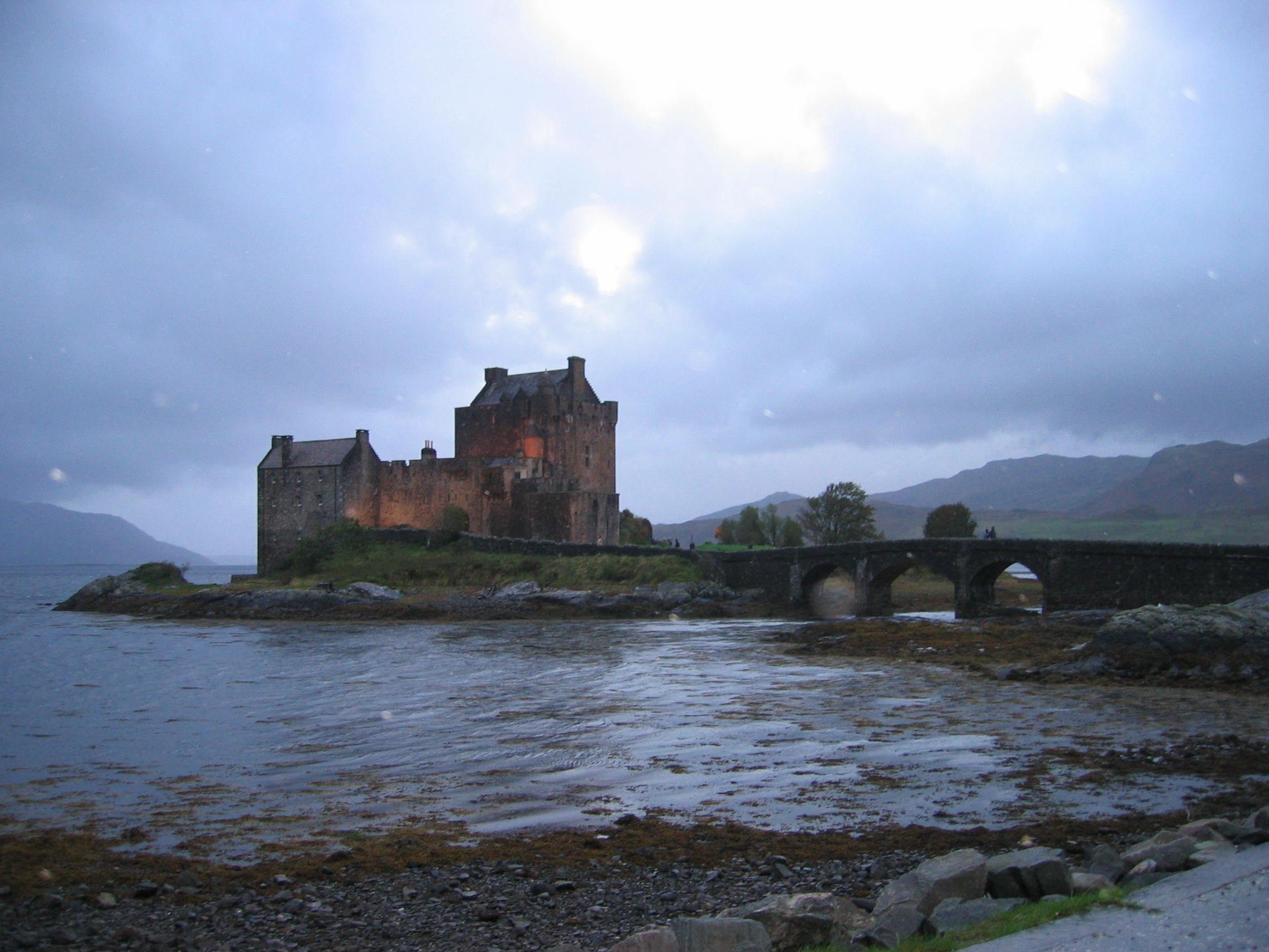 Europe Trip 2005 - Scotland Day 3 (Eilean Donan Castle, The Isle of Skye Bridge, Portree (The Pink Guest House))