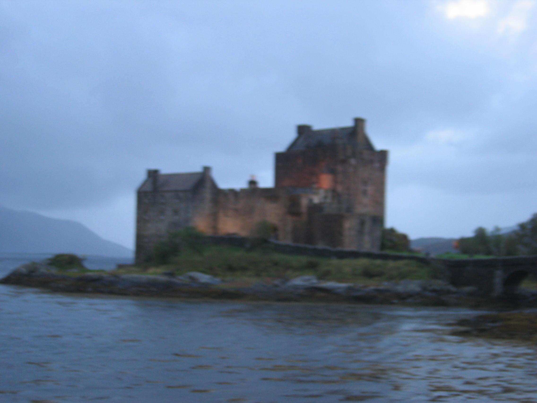 Europe Trip 2005 - Scotland Day 3 (Eilean Donan Castle, The Isle of Skye Bridge, Portree (The Pink Guest House))