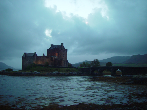 Europe Trip 2005 - Scotland Day 3 (Eilean Donan Castle, The Isle of Skye Bridge, Portree (The Pink Guest House))