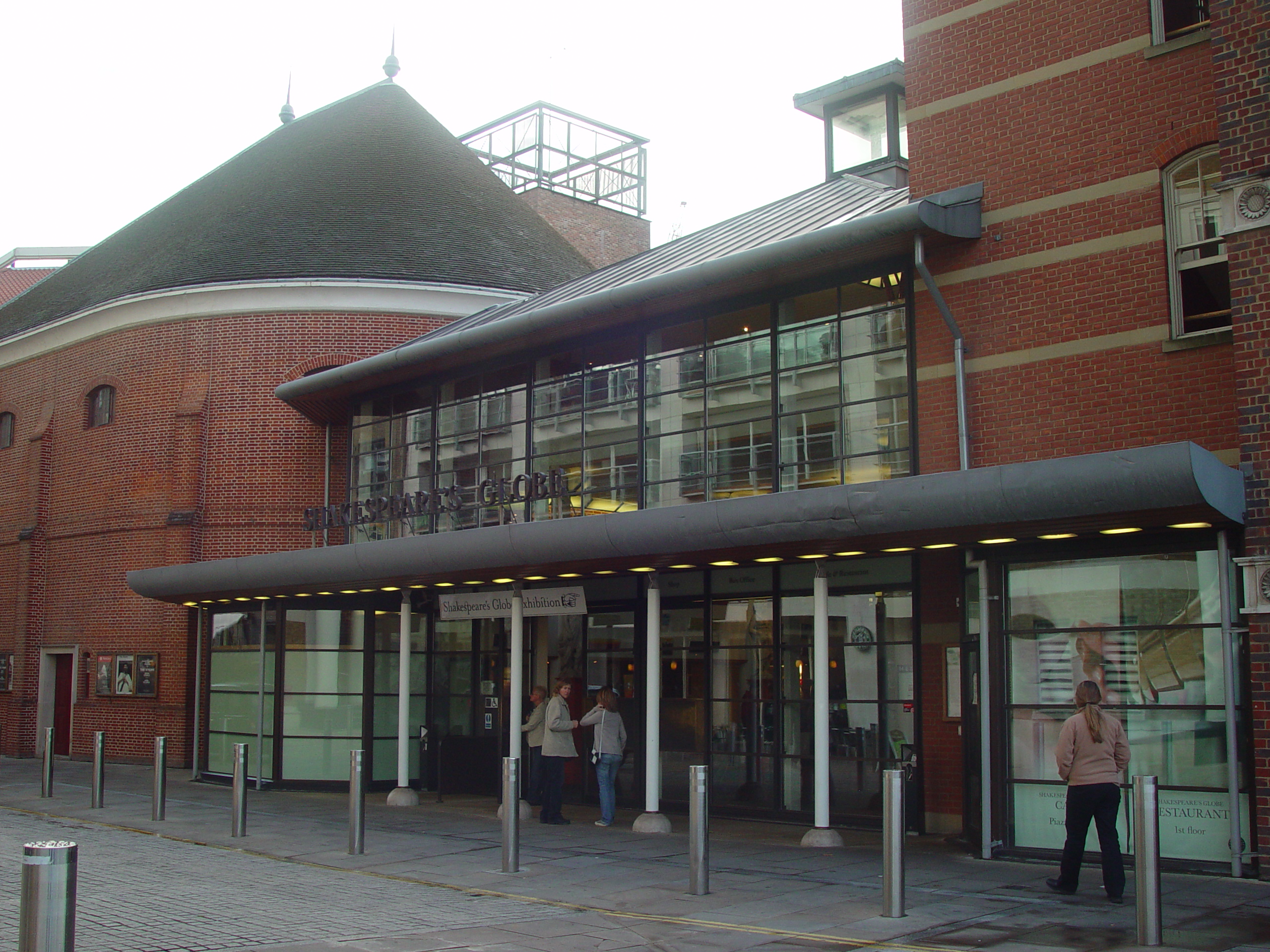 Europe Trip 2005 - England (London - The Globe, Tower Bridge, King's Cross, Channel Tunnel)