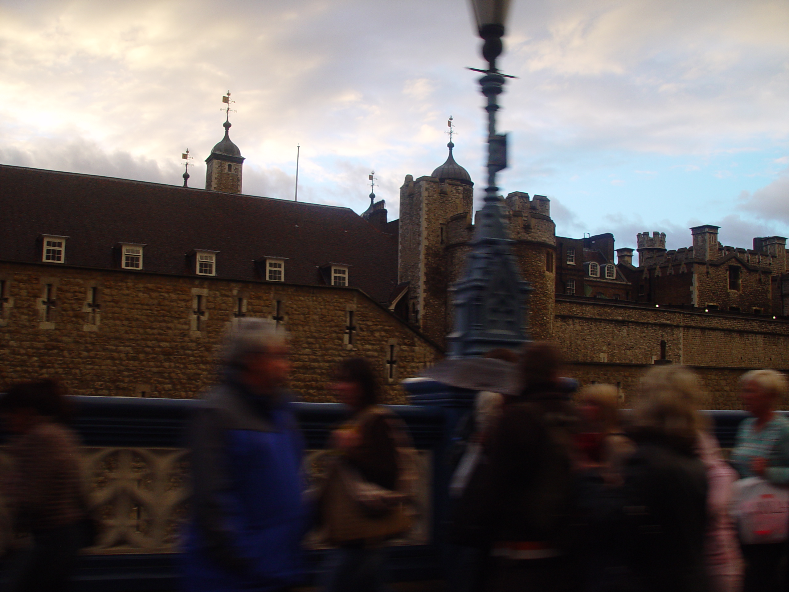 Europe Trip 2005 - England (London - The Globe, Tower Bridge, King's Cross, Channel Tunnel)