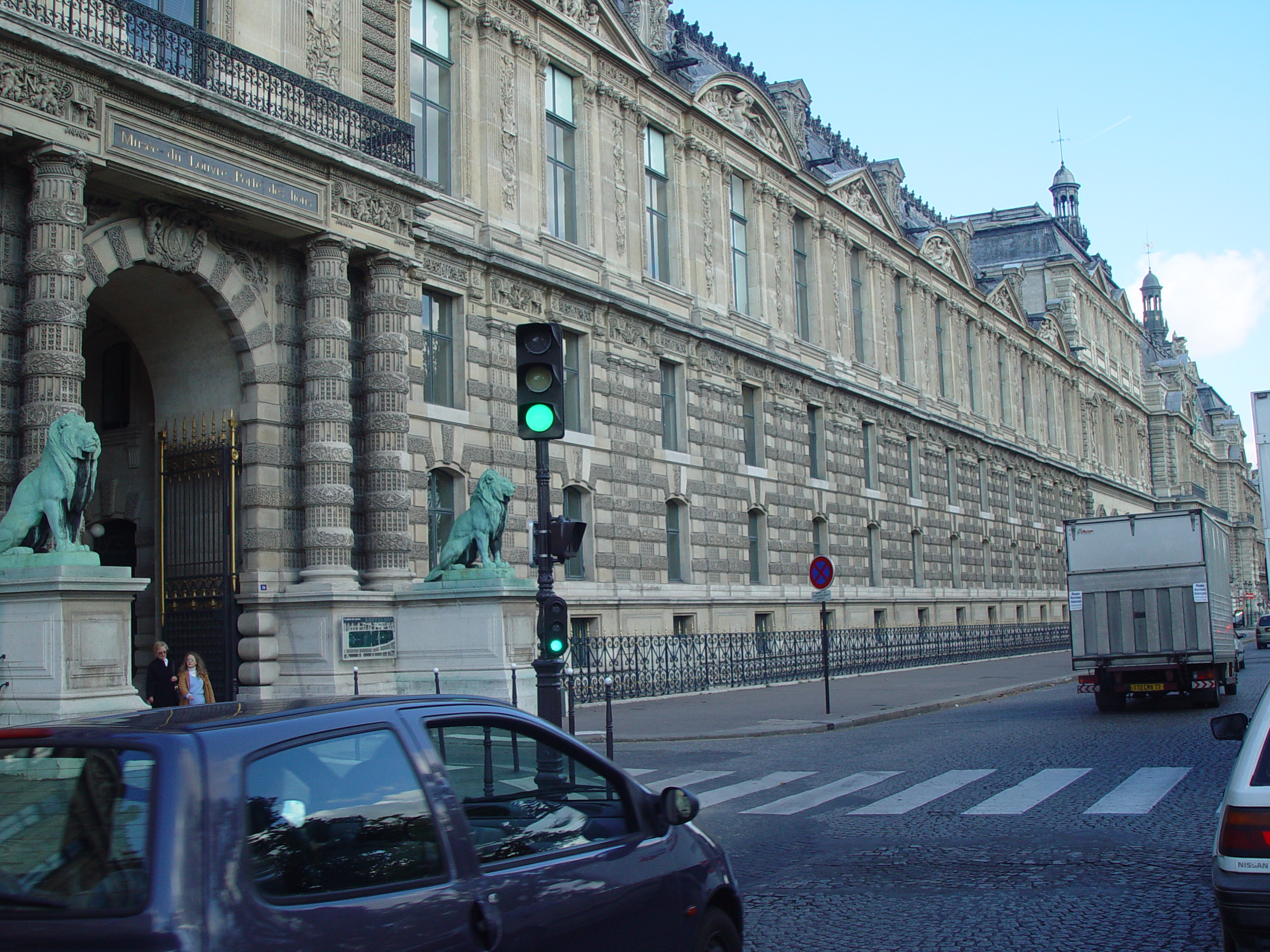 Europe Trip 2005 - France (Paris - Louvre Museum, Notre Dame de Paris, The Crazy Dancing Man)