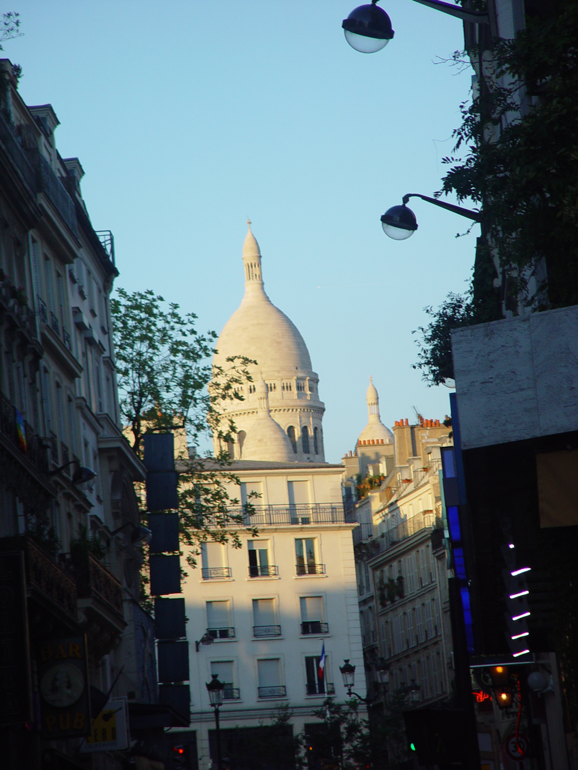 Europe Trip 2005 - France (Paris - Arc de Triomphe, Basilica of the Sacre Coeur, Indian Food)