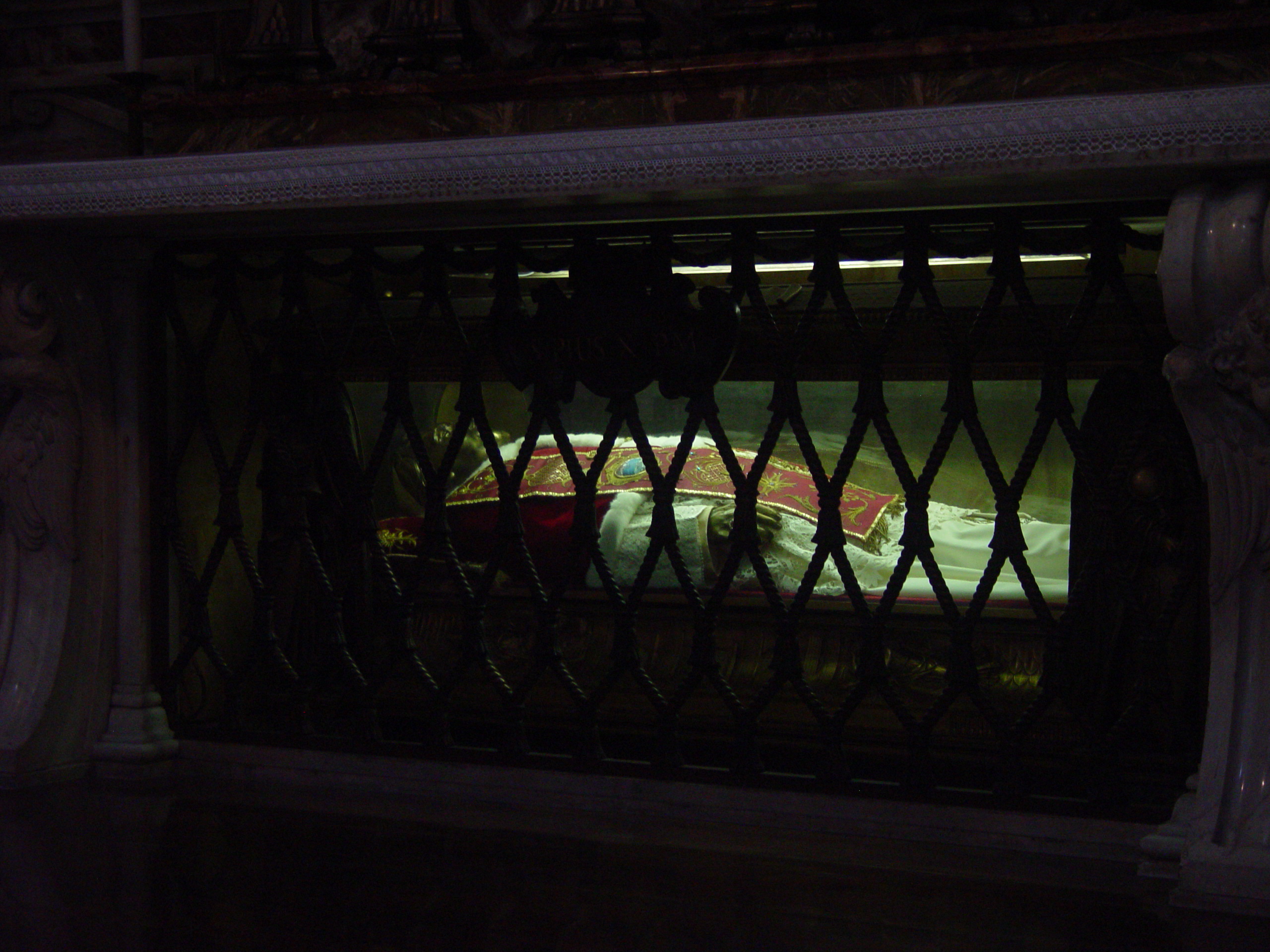 Europe Trip 2005 - Italy (Rome - Vatican (St Peter's Basilica, Sistine Chapel), Trevi Fountain, Spanish Steps, Colosseum)