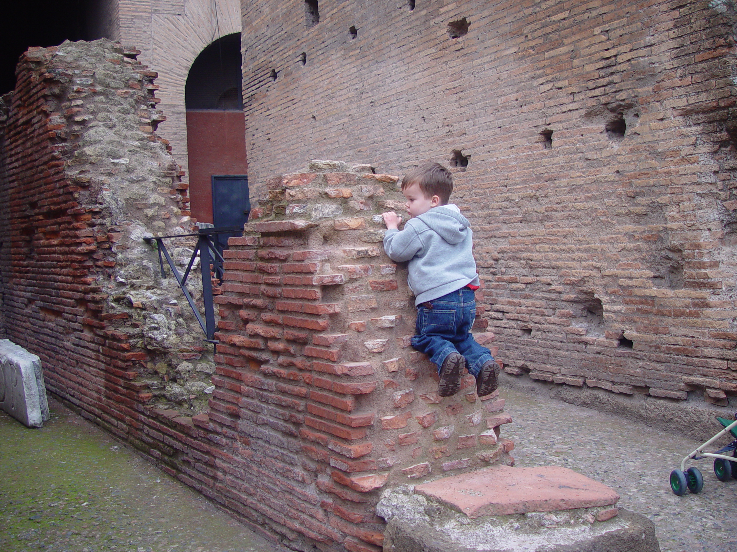 Europe Trip 2005 - Italy (Rome - Vatican (St Peter's Basilica, Sistine Chapel), Trevi Fountain, Spanish Steps, Colosseum)