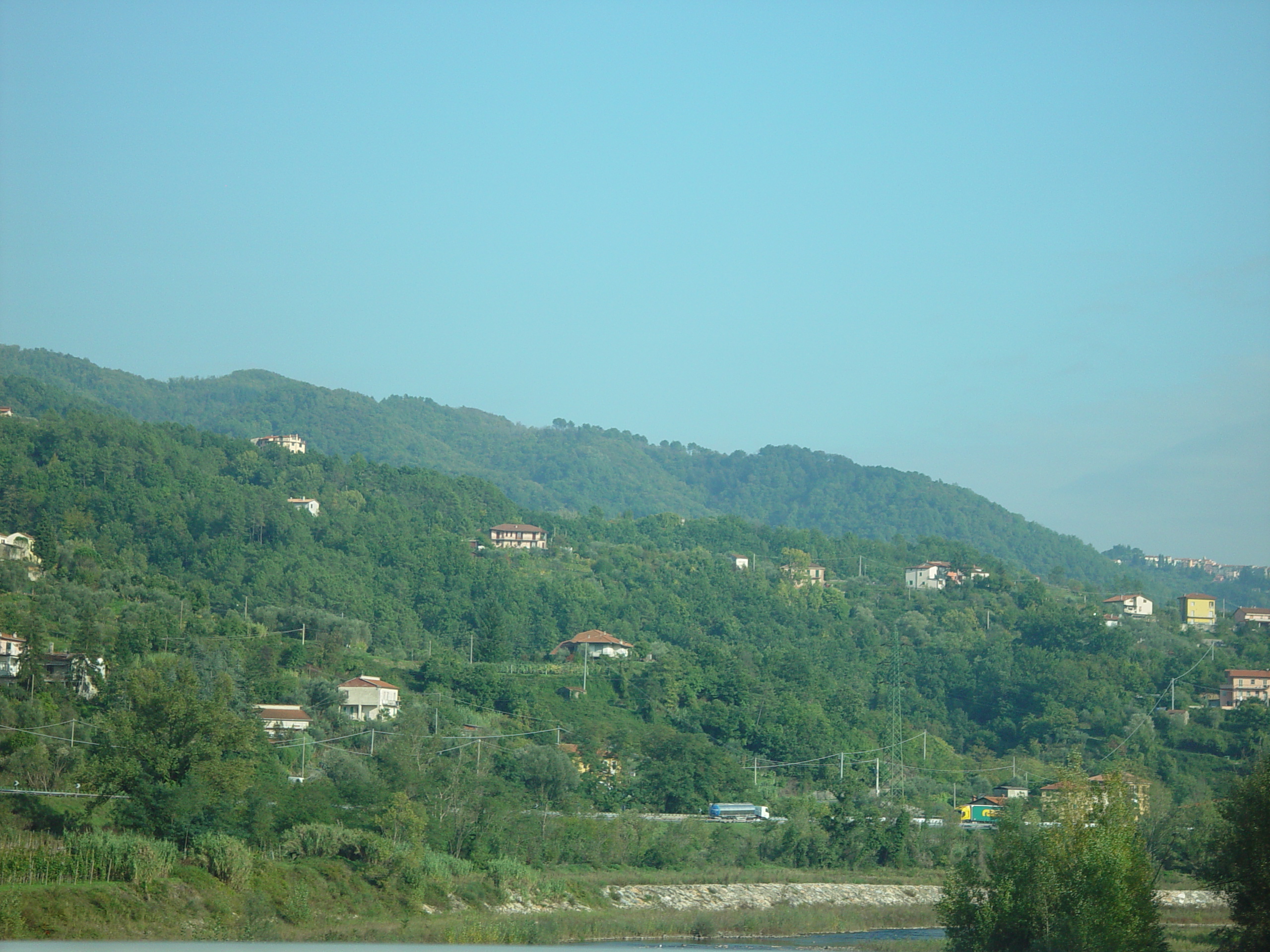 Europe Trip 2005 - Italy (Downtown Pistoia, Lo Storno Restaurant, Italian Riviera - The Cinque Terre - Vernazza)