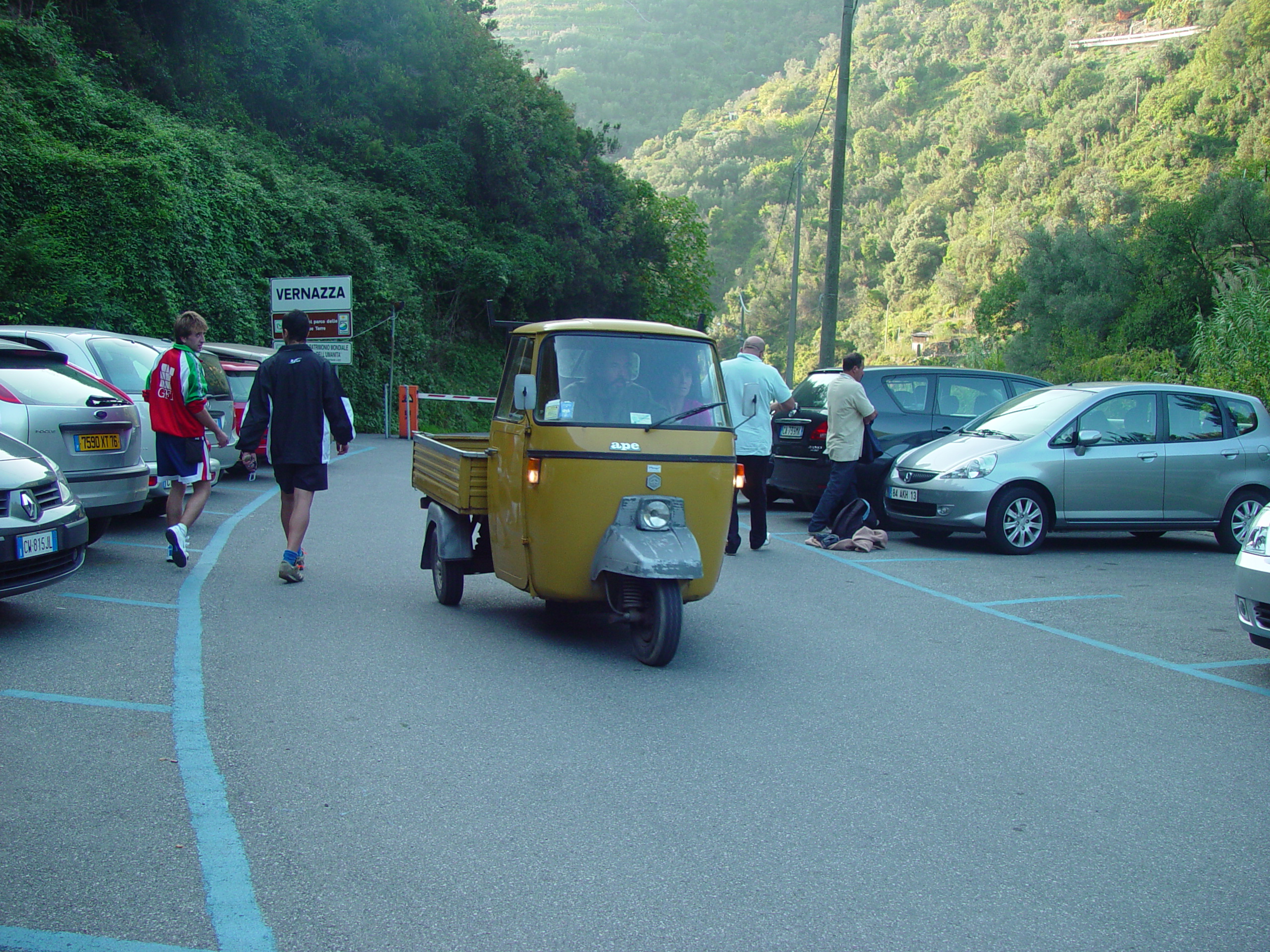 Europe Trip 2005 - Italy (Downtown Pistoia, Lo Storno Restaurant, Italian Riviera - The Cinque Terre - Vernazza)