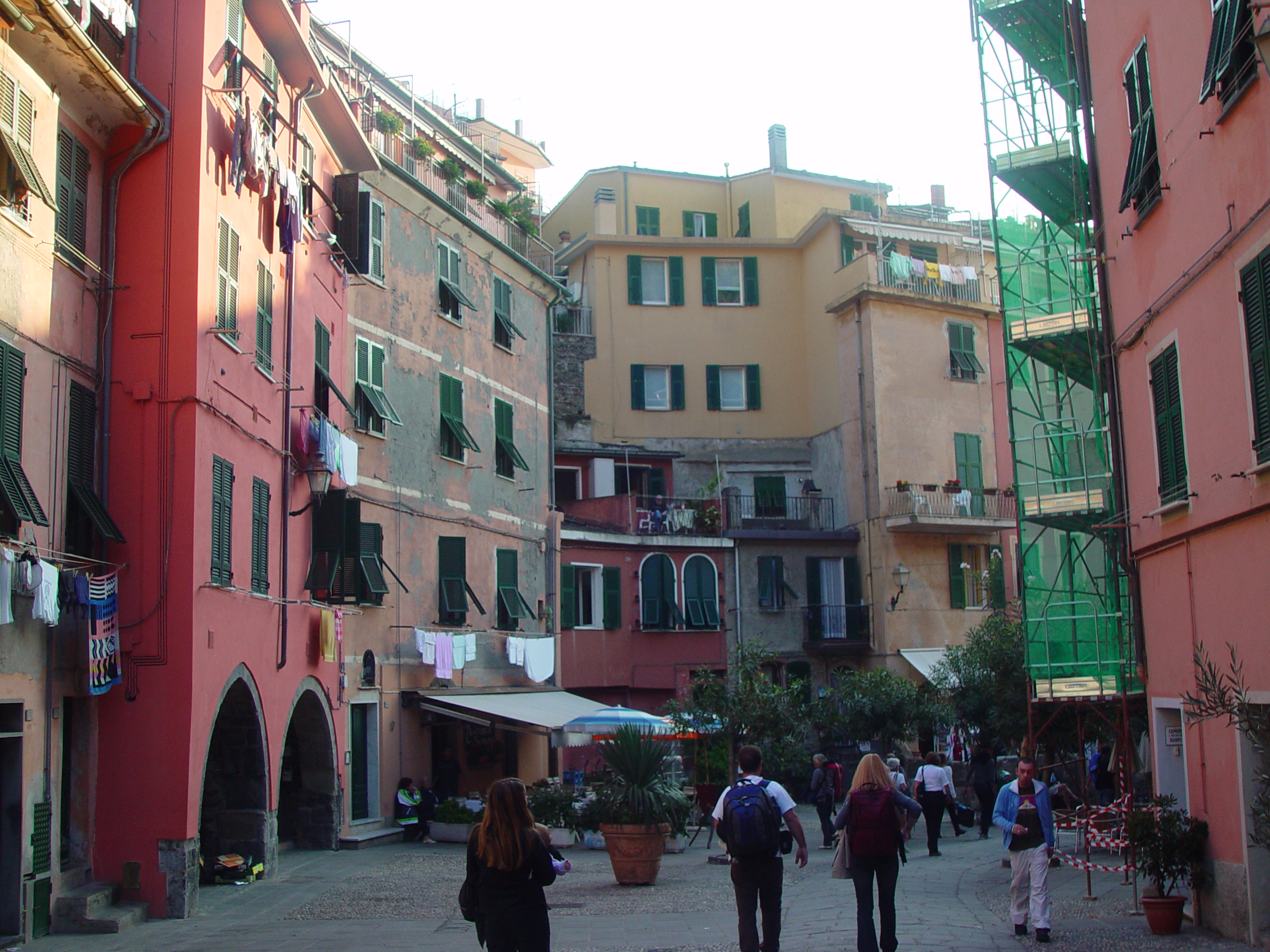 Europe Trip 2005 - Italy (Downtown Pistoia, Lo Storno Restaurant, Italian Riviera - The Cinque Terre - Vernazza)