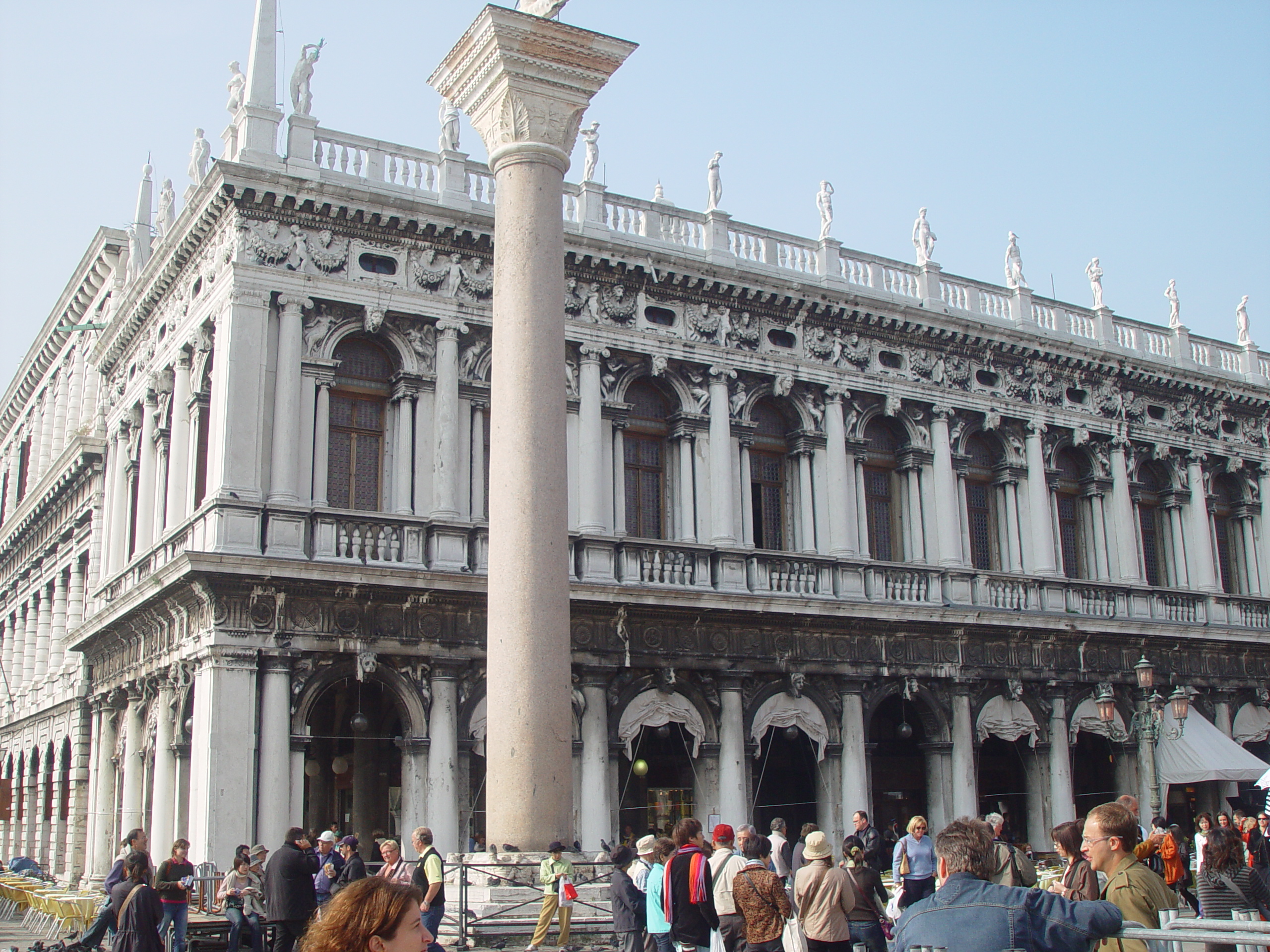 Europe Trip 2005 - Italy (Venice - Pigeons, St Mark's Basilica / Square / Clocktower, Gondola Ride, Gelato)