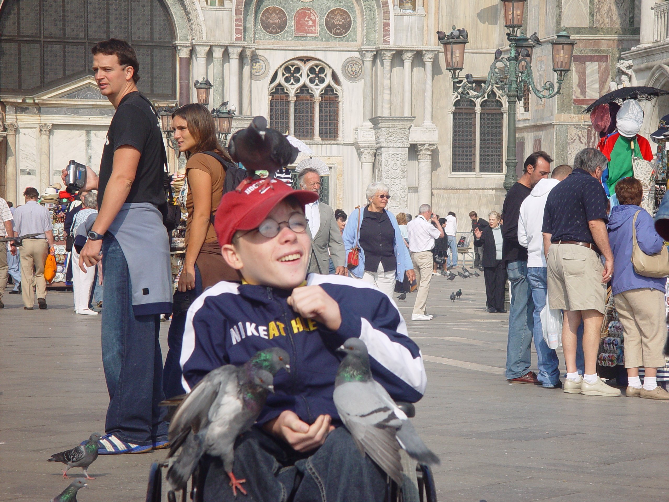 Europe Trip 2005 - Italy (Venice - Pigeons, St Mark's Basilica / Square / Clocktower, Gondola Ride, Gelato)
