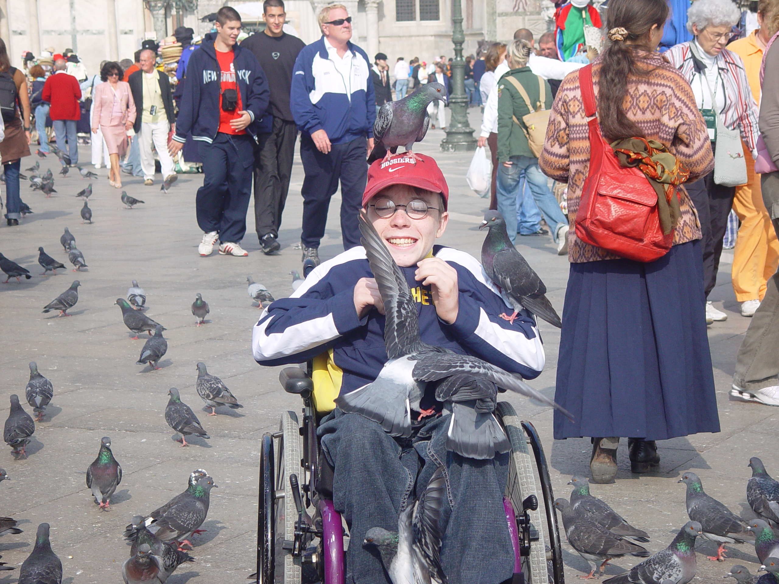 Europe Trip 2005 - Italy (Venice - Pigeons, St Mark's Basilica / Square / Clocktower, Gondola Ride, Gelato)