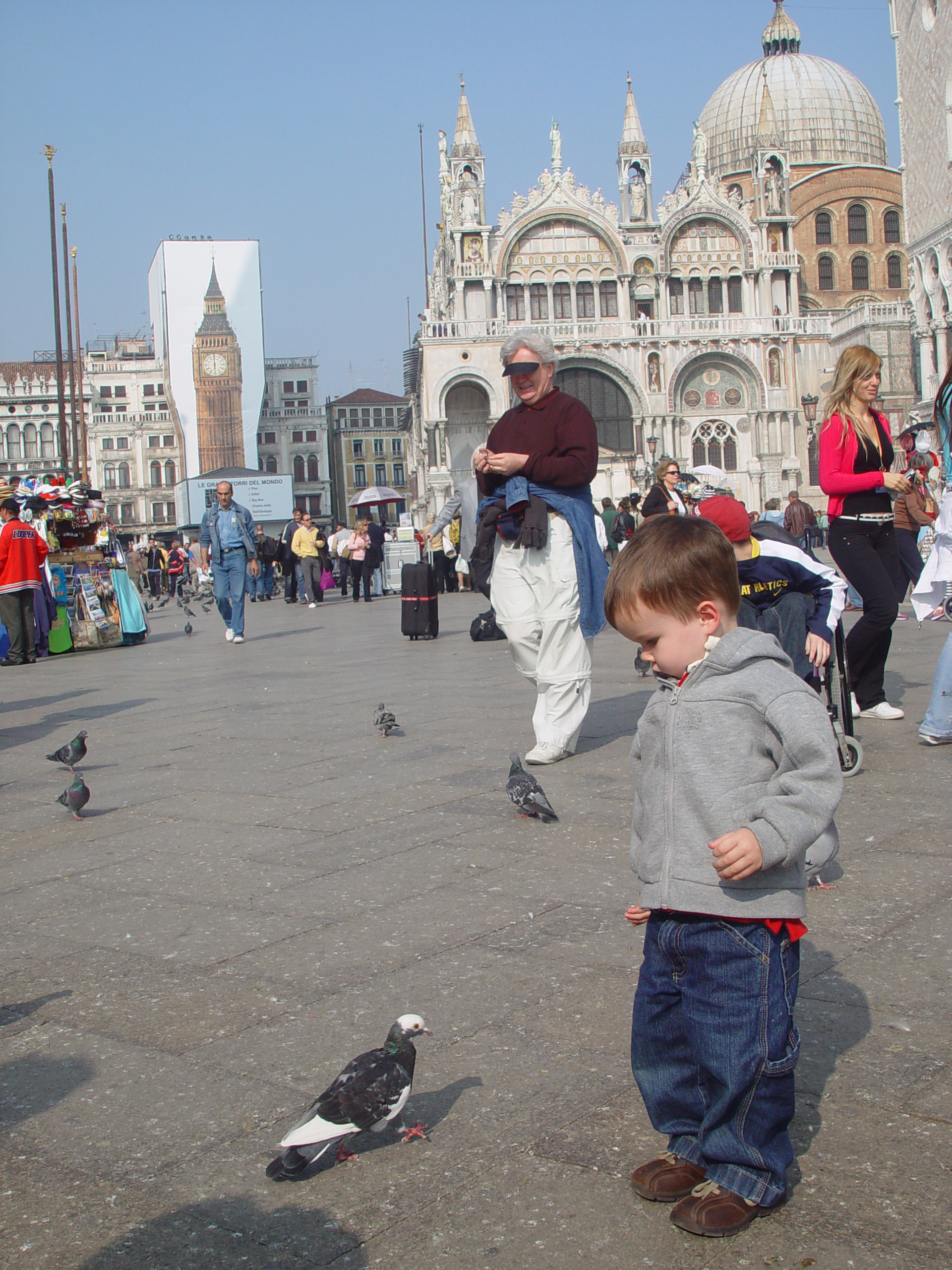 Europe Trip 2005 - Italy (Venice - Pigeons, St Mark's Basilica / Square / Clocktower, Gondola Ride, Gelato)
