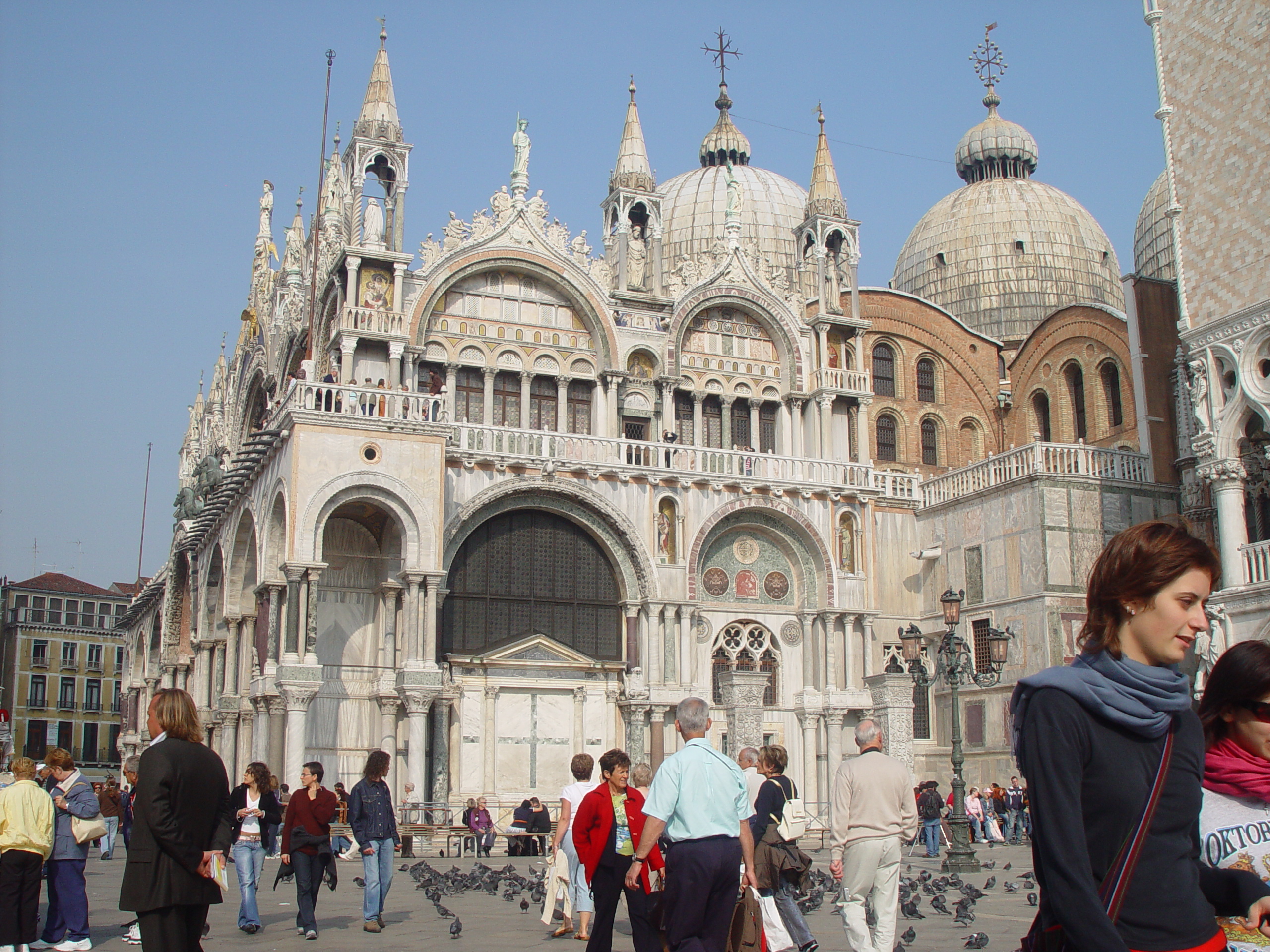 Europe Trip 2005 - Italy (Venice - Pigeons, St Mark's Basilica / Square / Clocktower, Gondola Ride, Gelato)