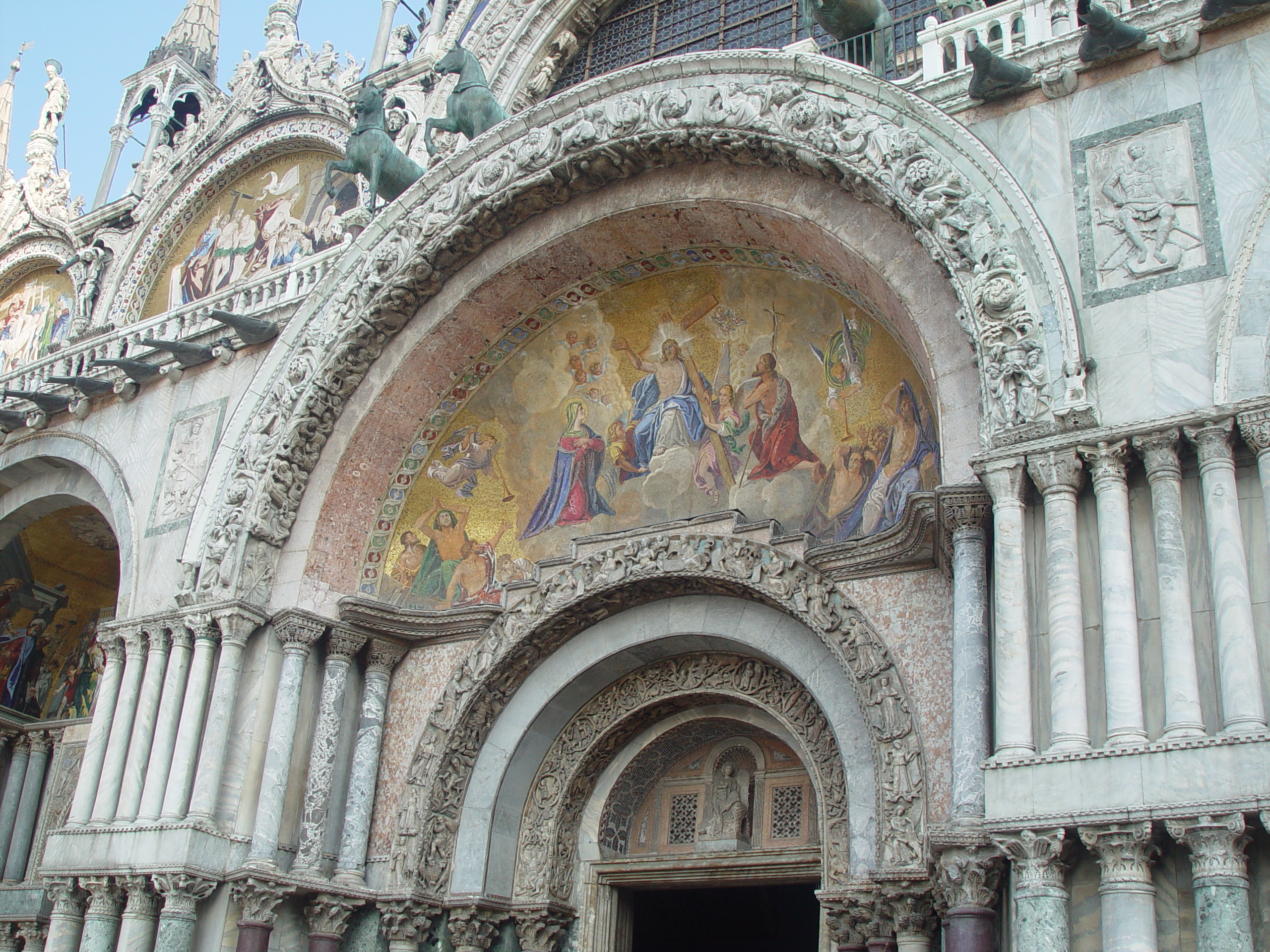 Europe Trip 2005 - Italy (Venice - Pigeons, St Mark's Basilica / Square / Clocktower, Gondola Ride, Gelato)