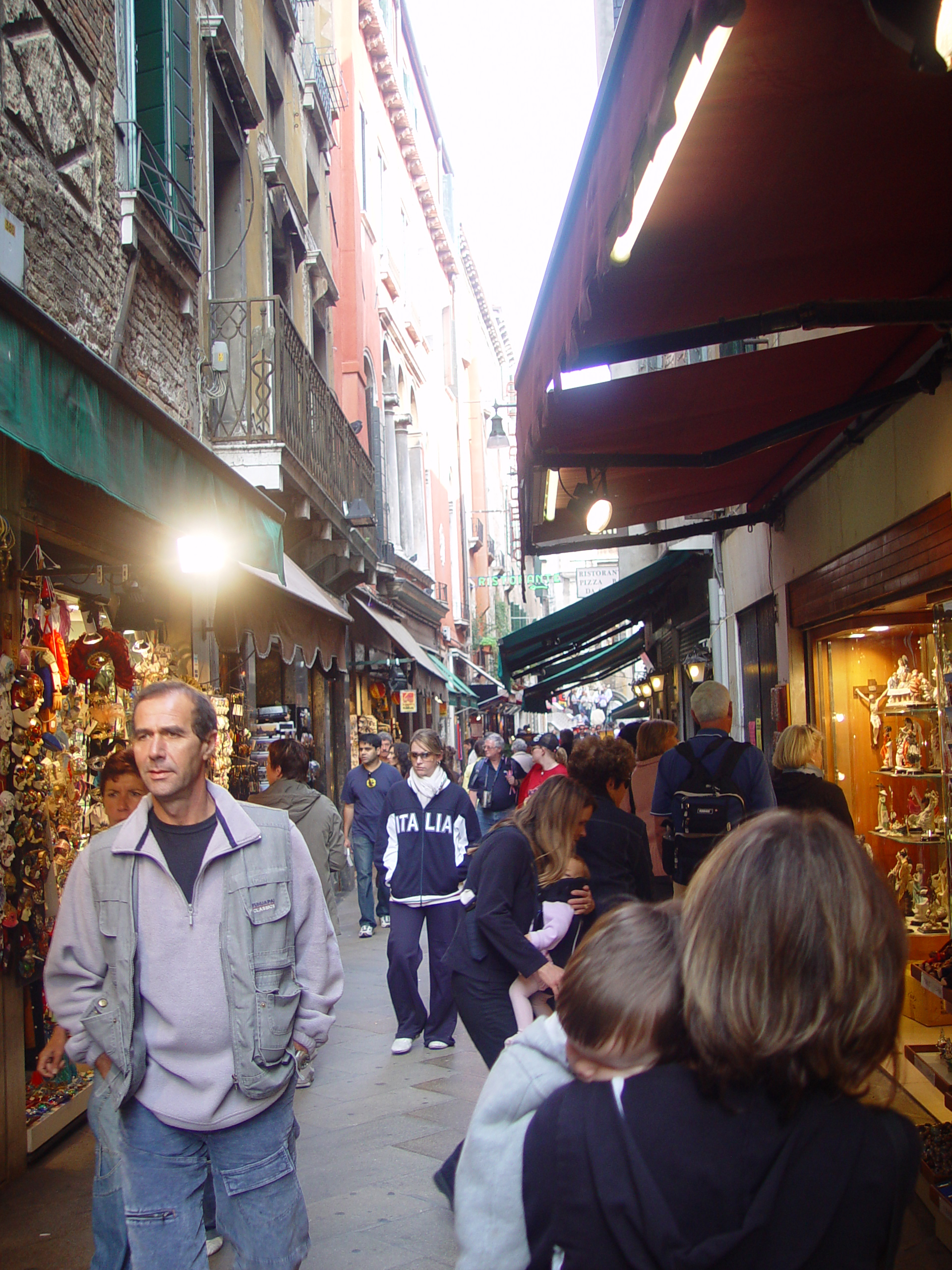 Europe Trip 2005 - Italy (Venice - Pigeons, St Mark's Basilica / Square / Clocktower, Gondola Ride, Gelato)