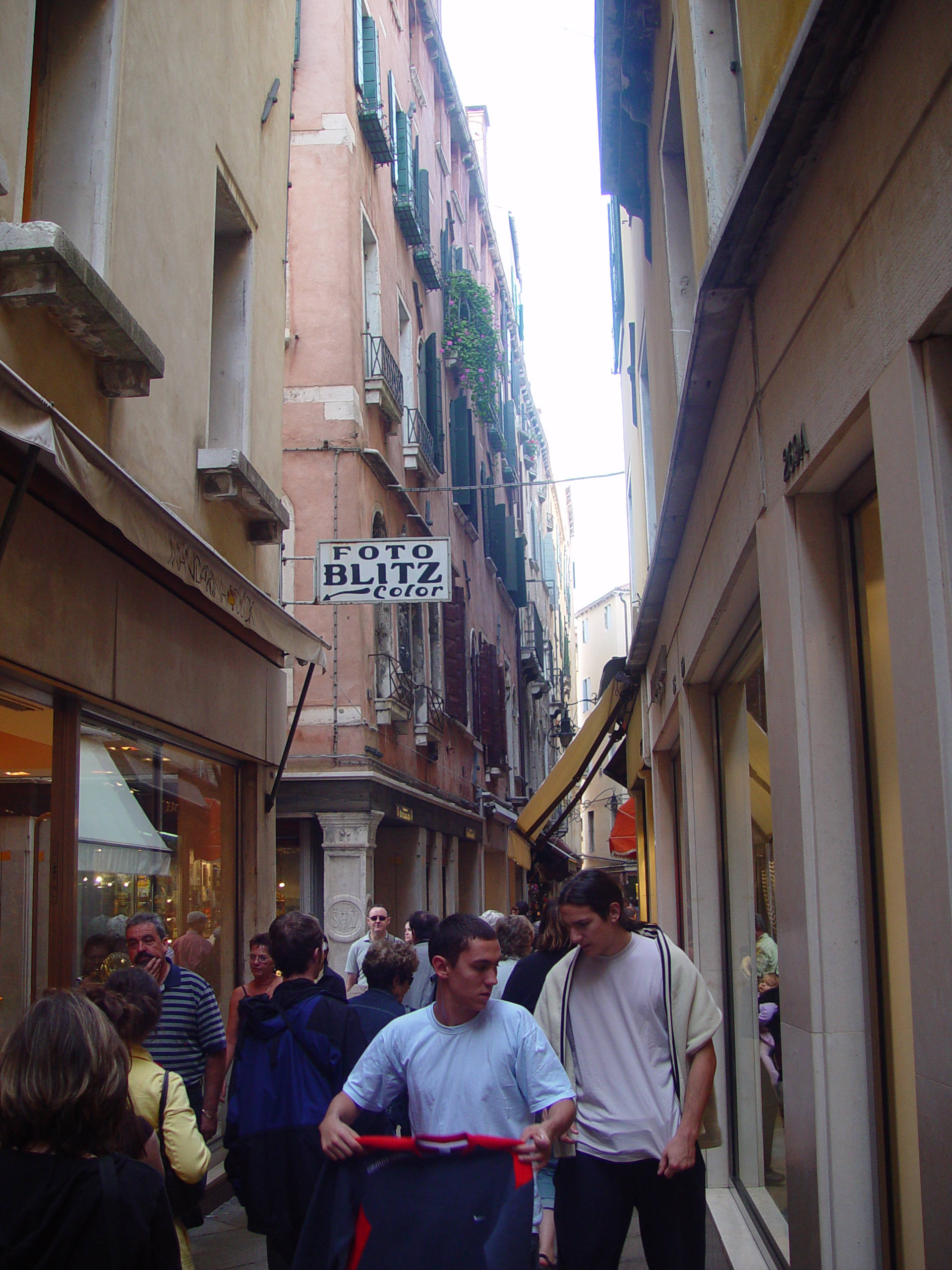Europe Trip 2005 - Italy (Venice - Pigeons, St Mark's Basilica / Square / Clocktower, Gondola Ride, Gelato)